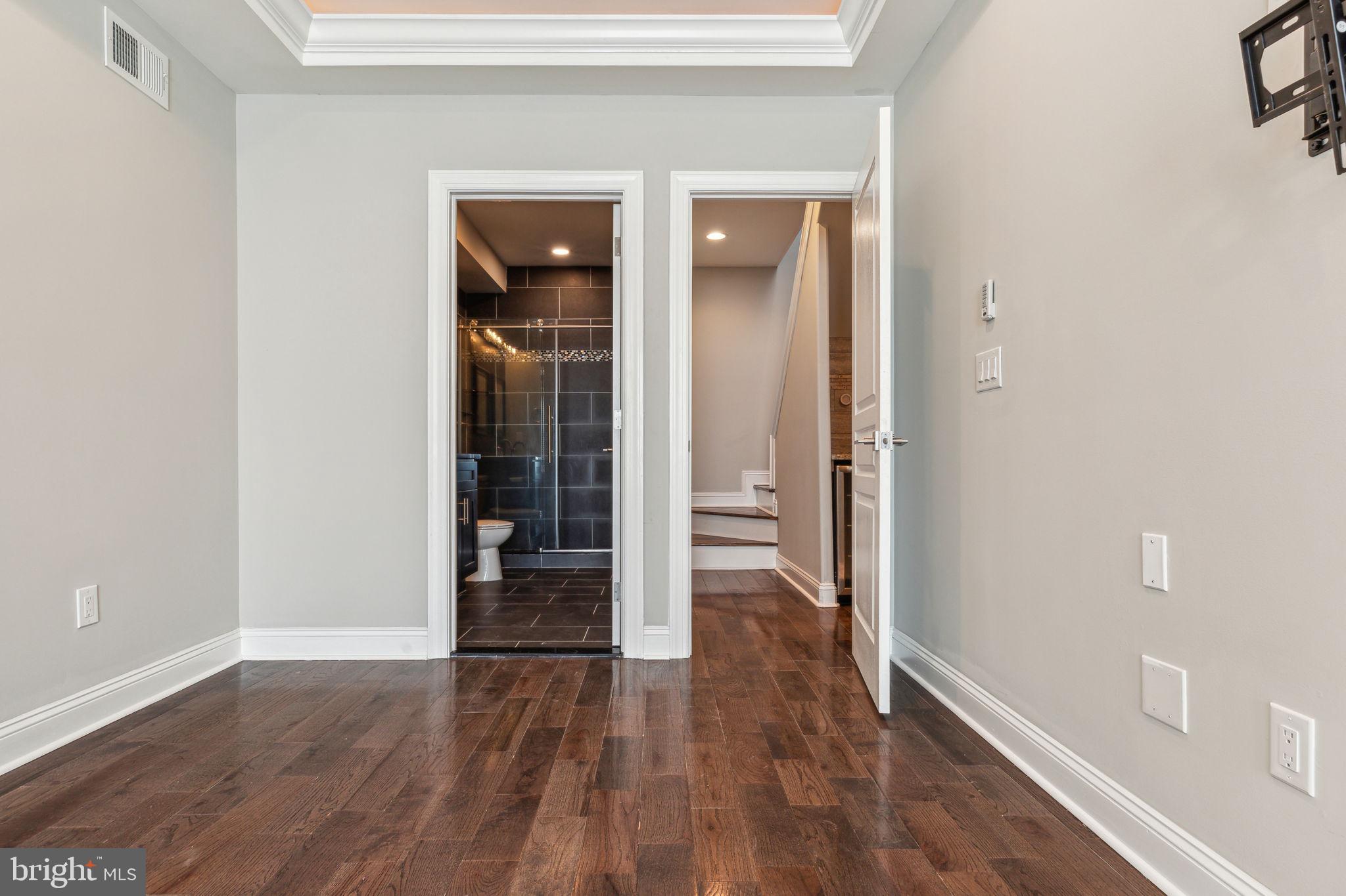 OLDE KENSINGTON - Residential