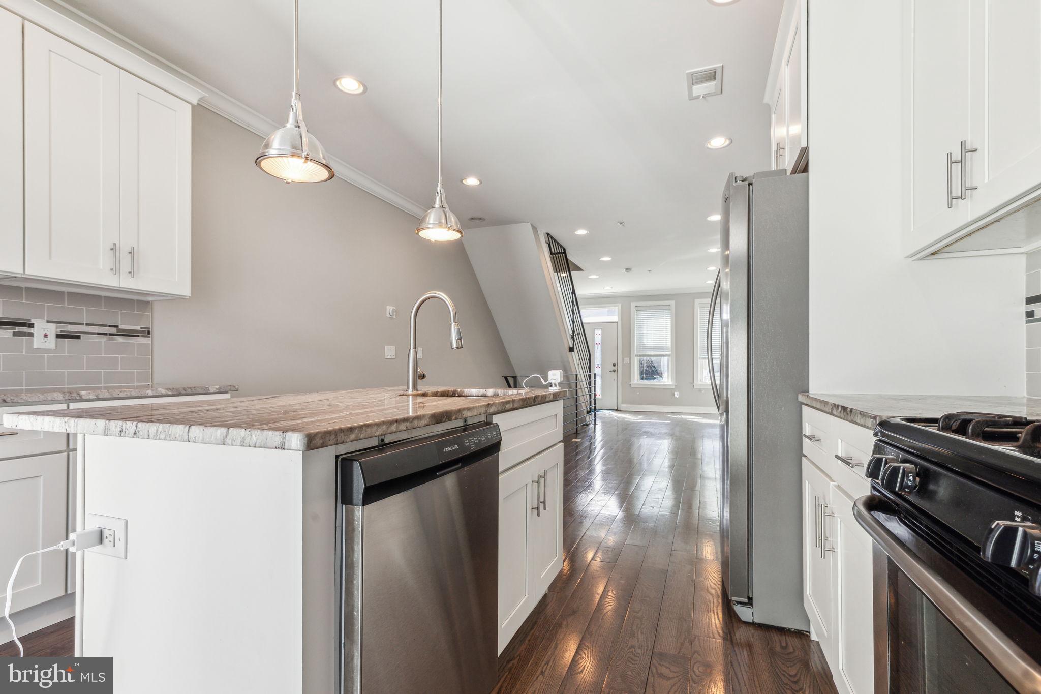 OLDE KENSINGTON - Residential