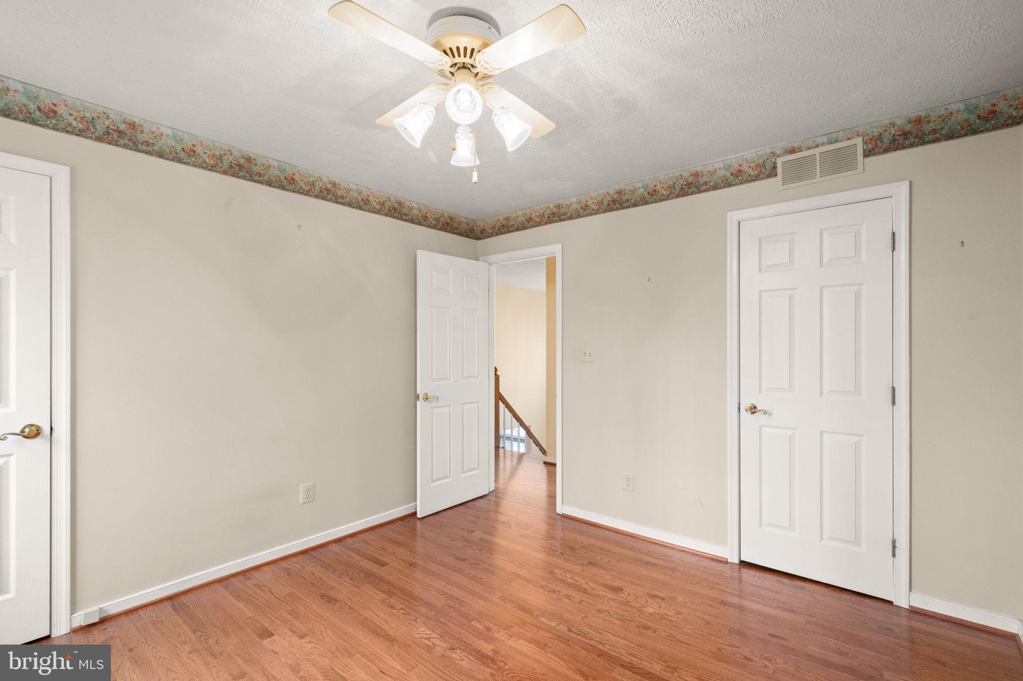 DURHAM MANOR - Residential