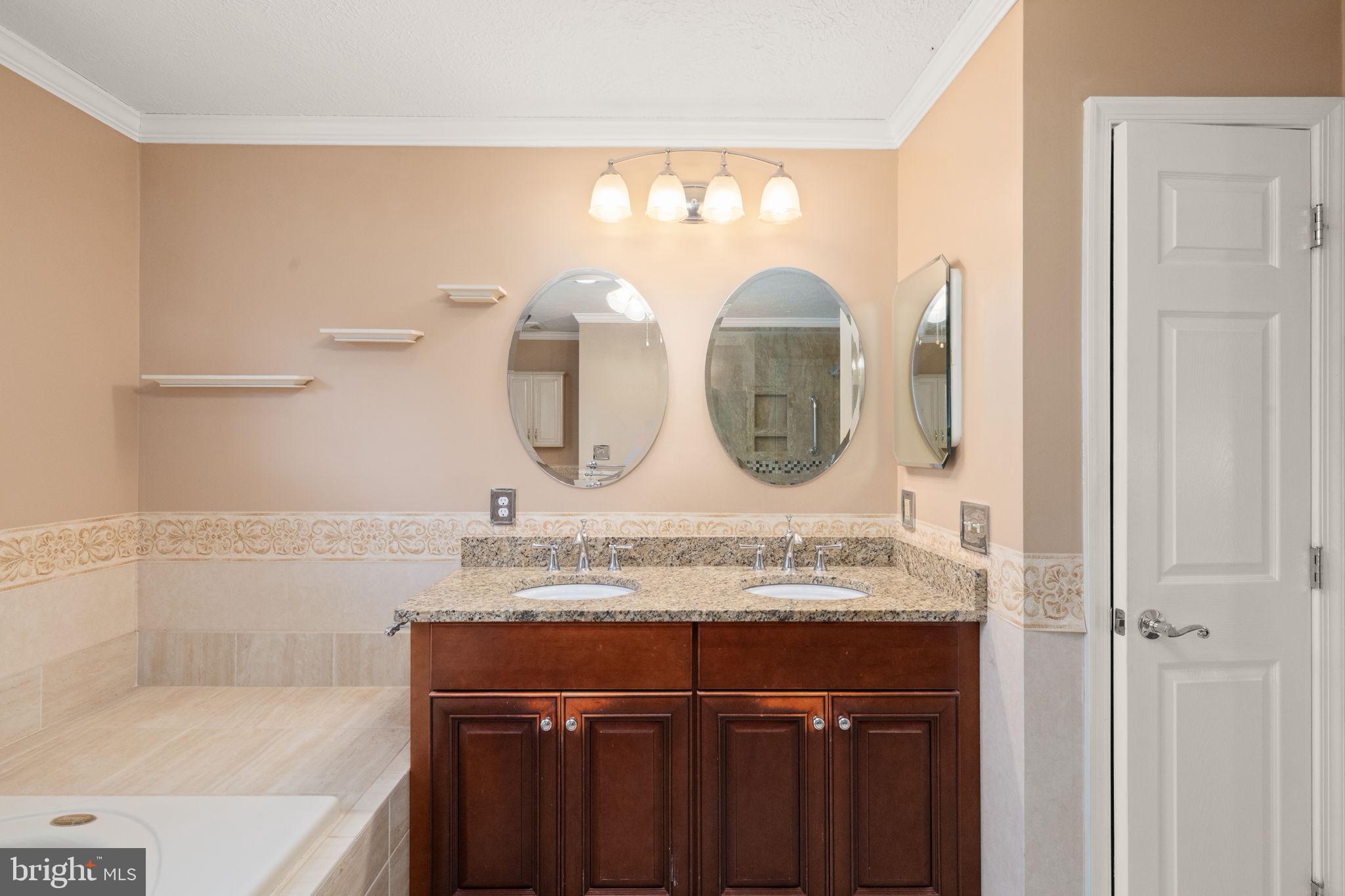 DURHAM MANOR - Residential