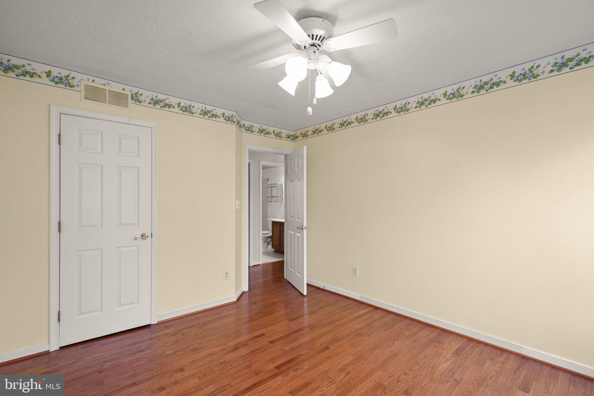 DURHAM MANOR - Residential