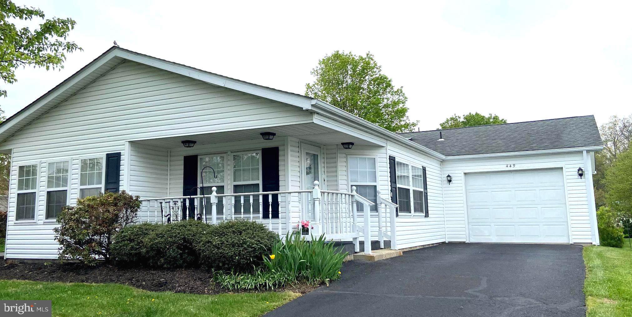 BUCKINGHAM SPRINGS - Residential