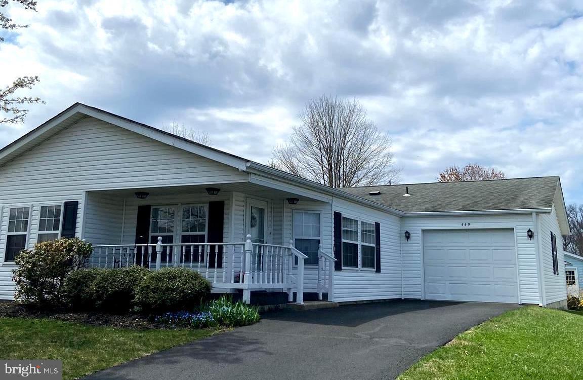 BUCKINGHAM SPRINGS - Residential