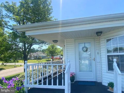 Mobile Home For Sale - 449 Grouse Court<br/> NEW HOPE, PA 18938