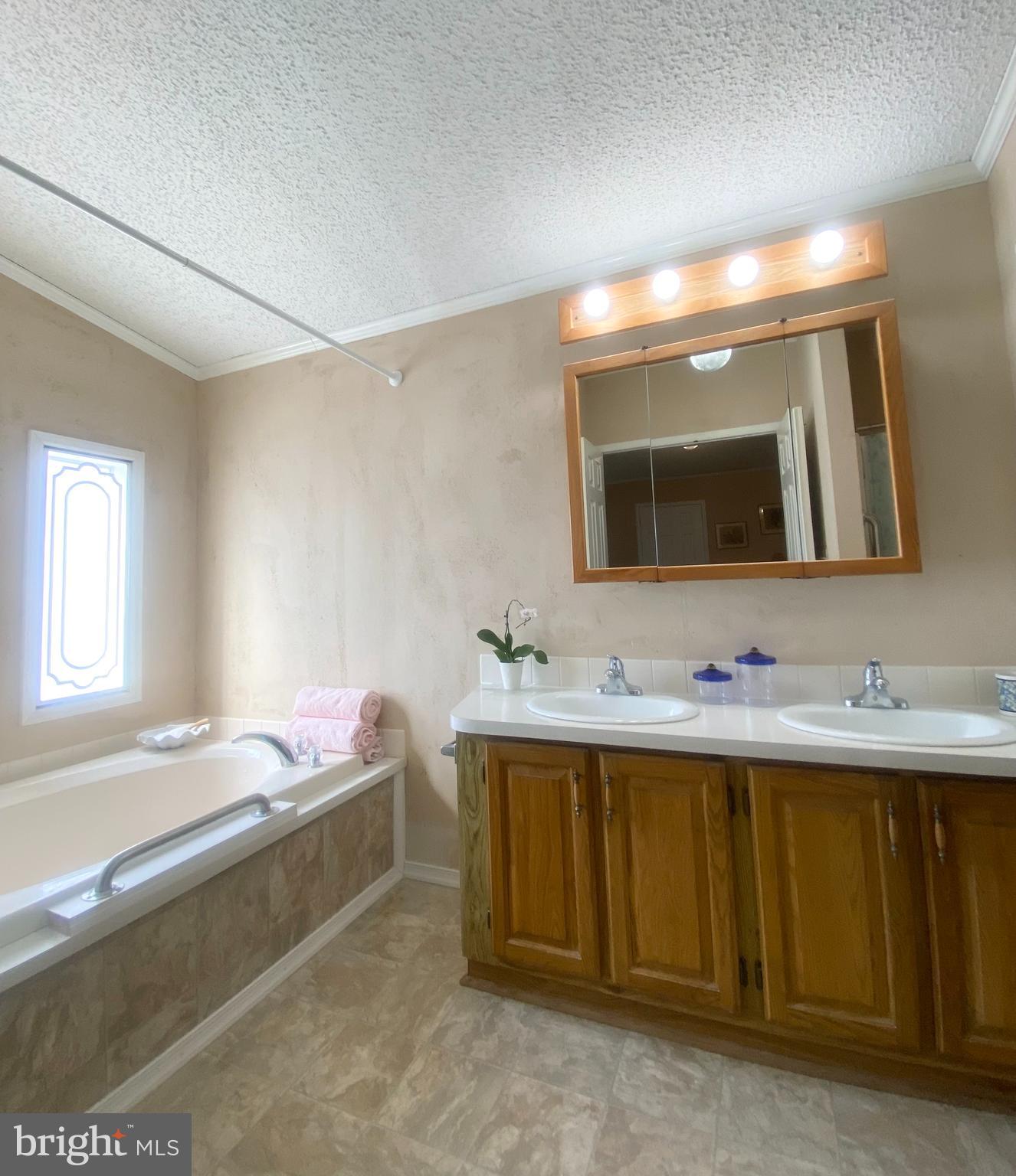 BUCKINGHAM SPRINGS - Residential