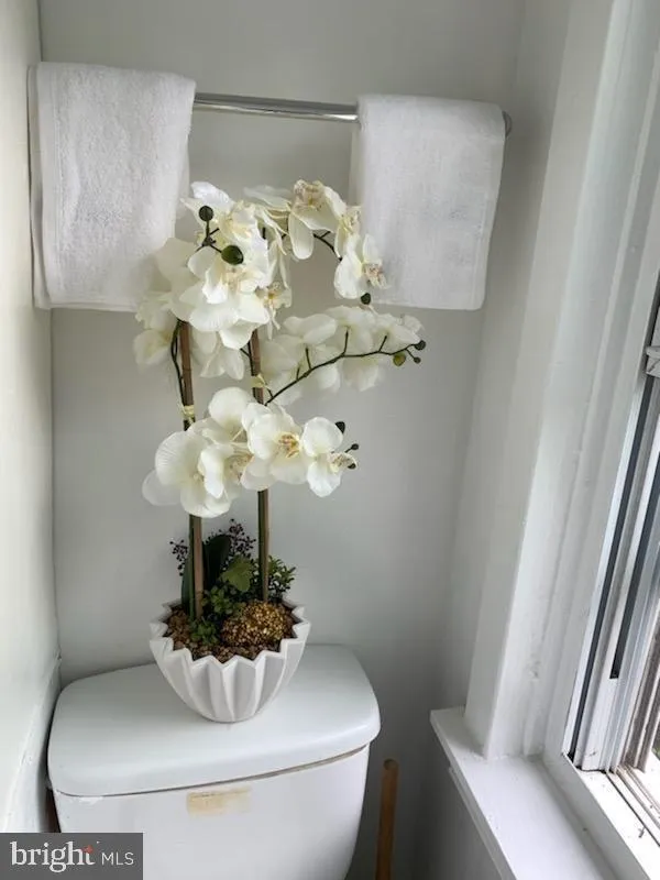 Baltimore, Maryland 21223, United States, 6 Bedrooms Bedrooms, ,2 BathroomsBathrooms,Residential,Active,200990