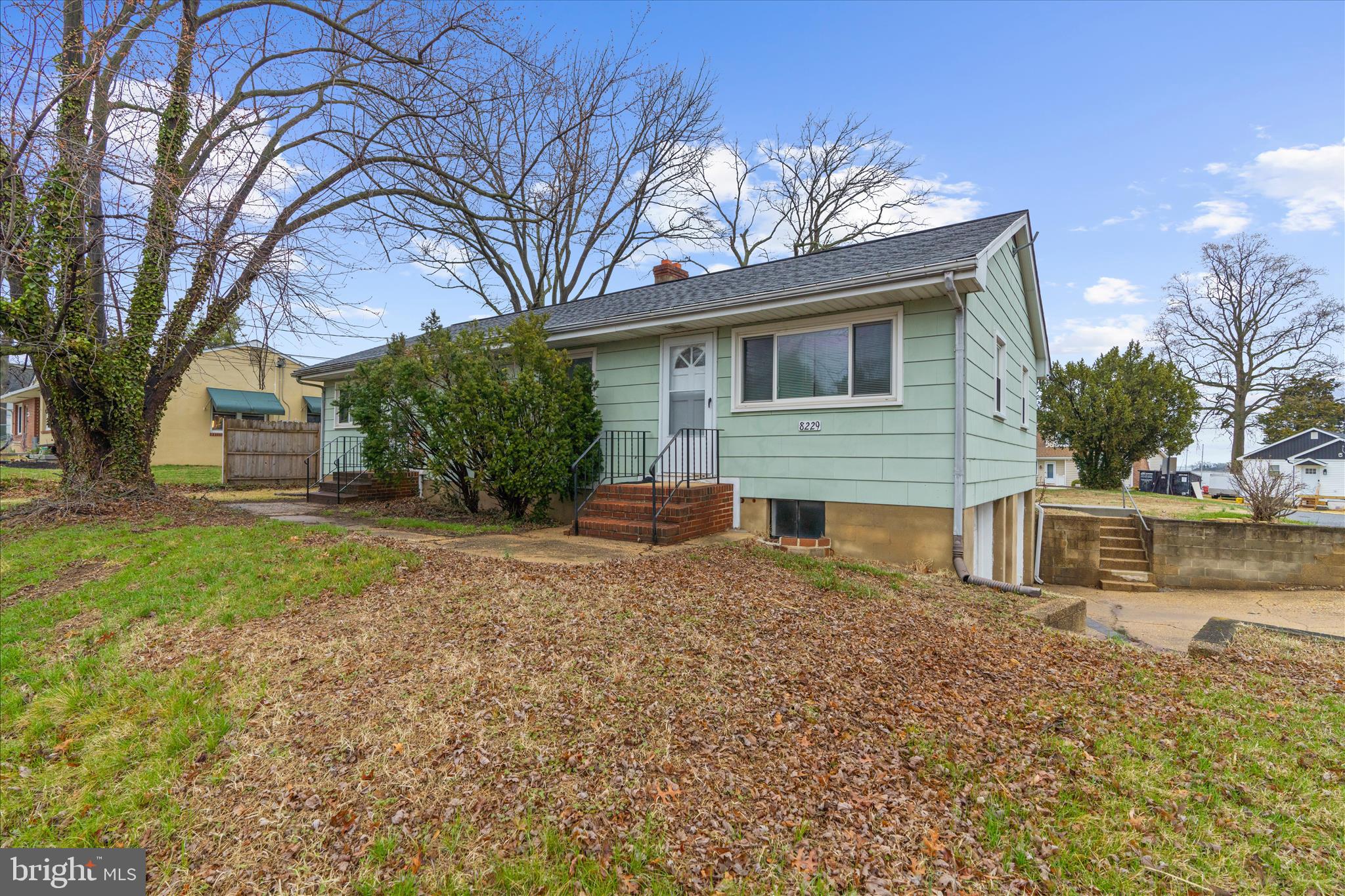 8229 FORT SMALLWOOD ROAD