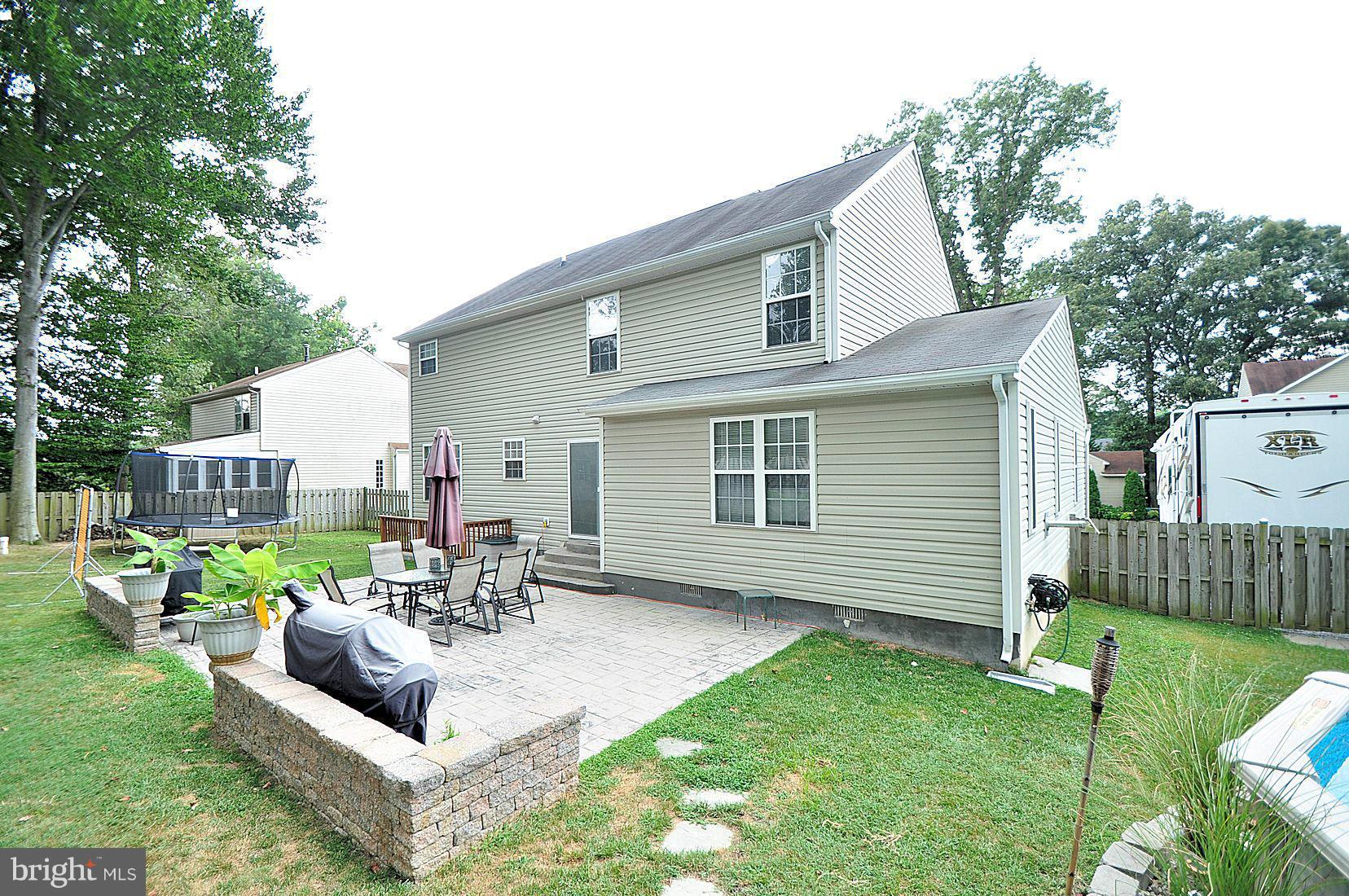 SELBY ON THE BAY - Residential