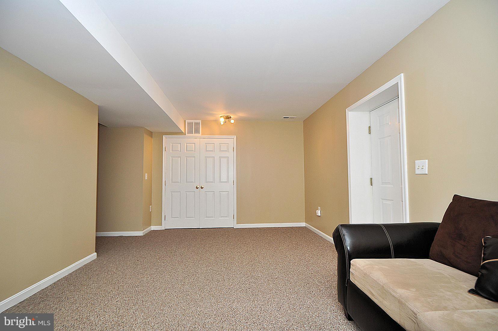 SELBY ON THE BAY - Residential