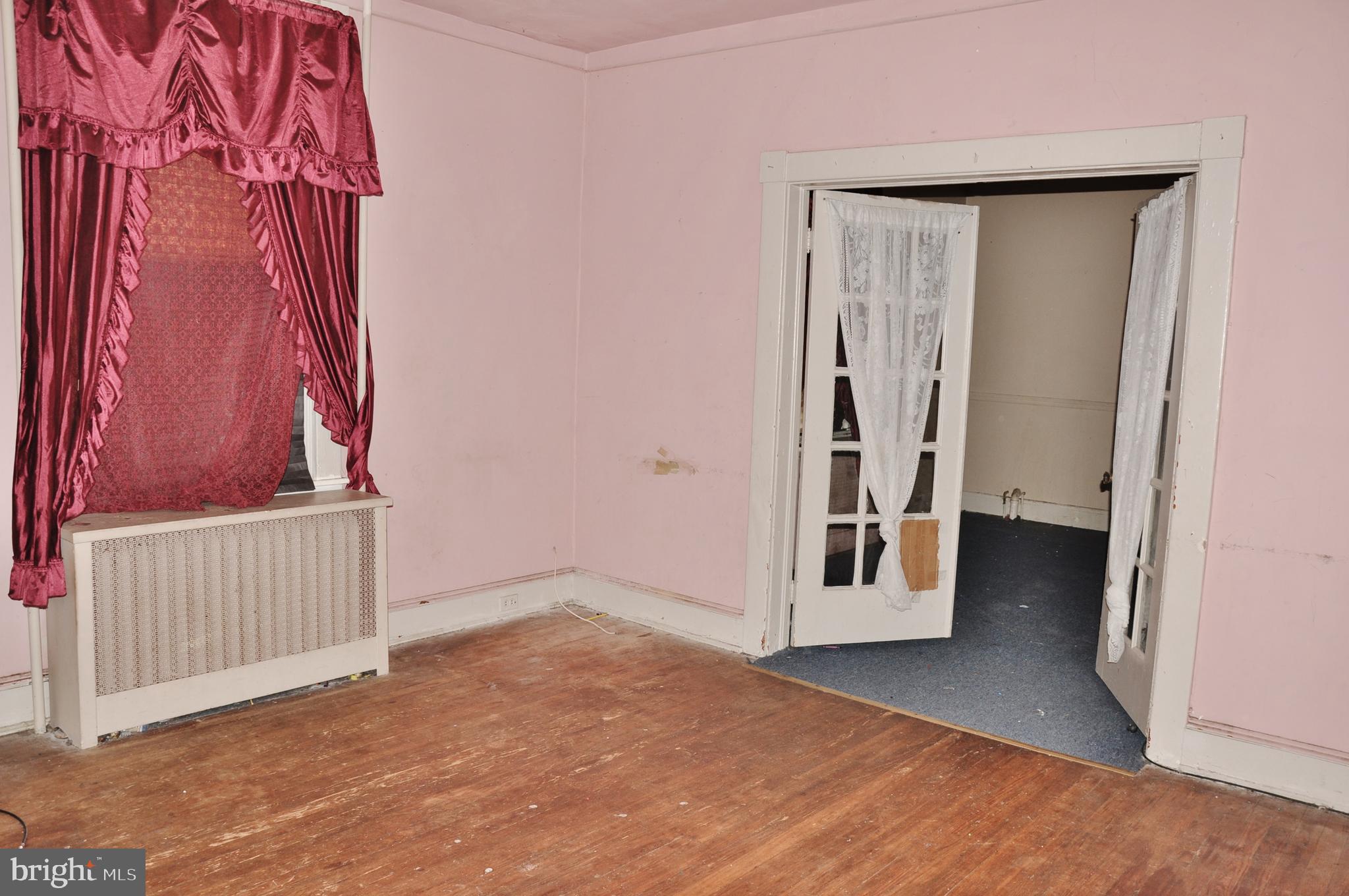 HOWARD PARK - Residential