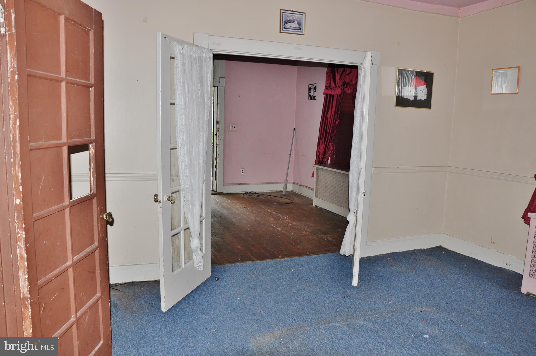 HOWARD PARK - Residential