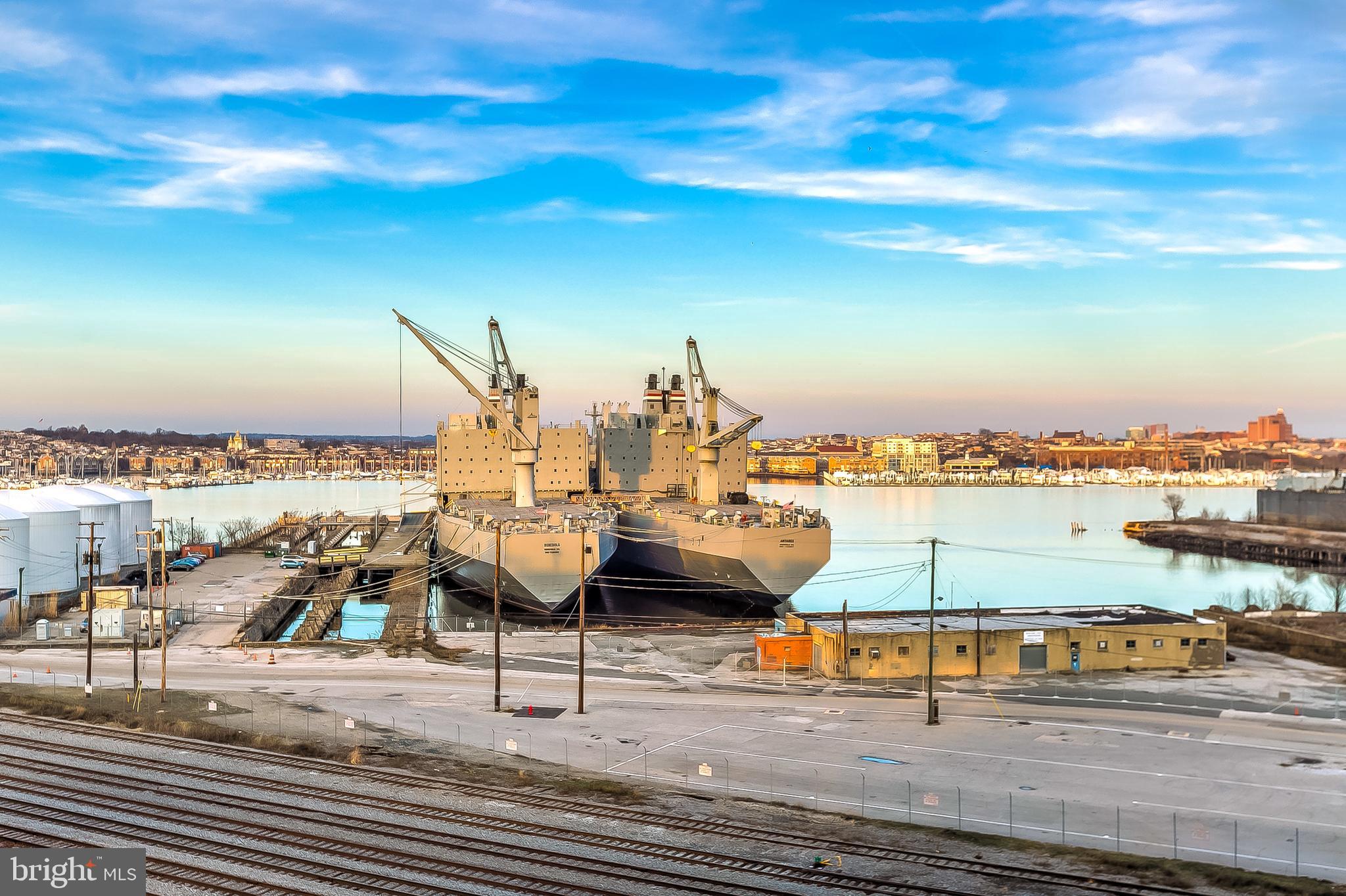 LOCUST POINT - Residential