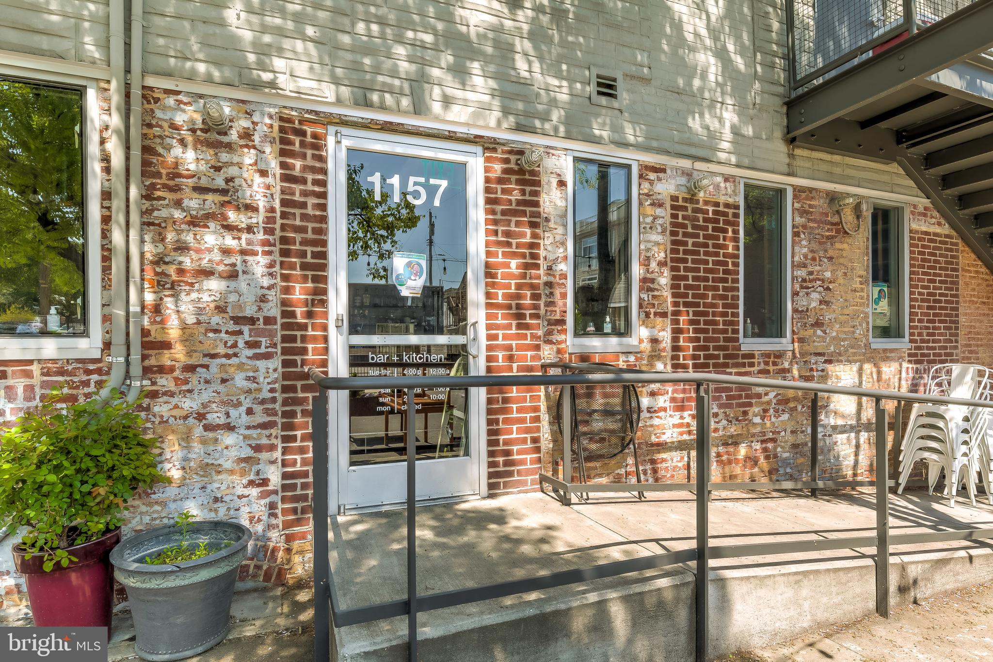 LOCUST POINT - Residential