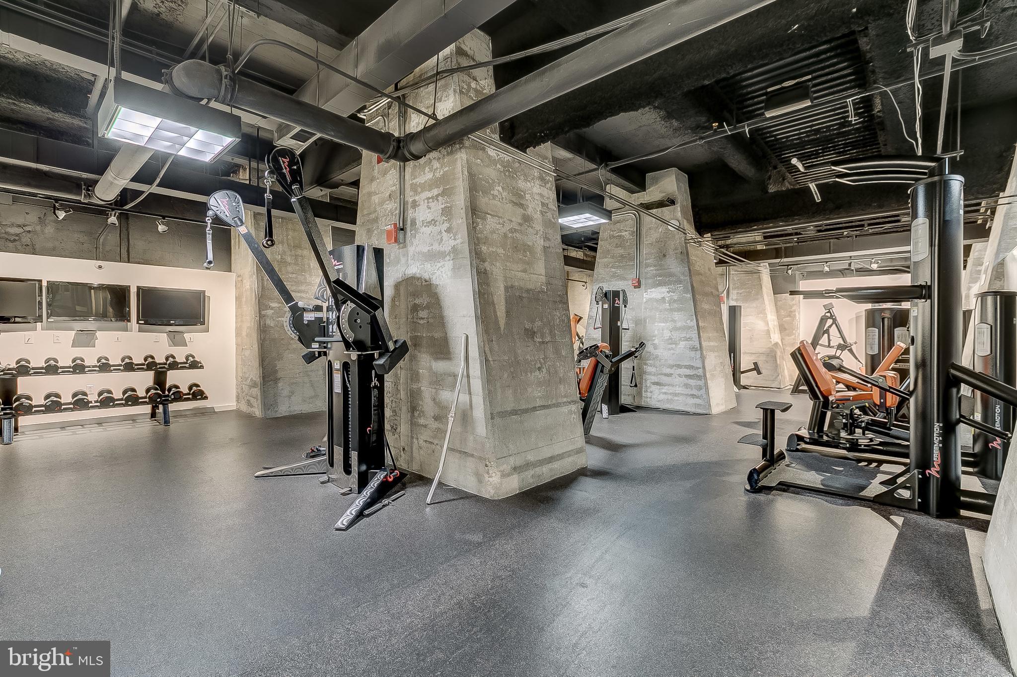 LOCUST POINT - Residential