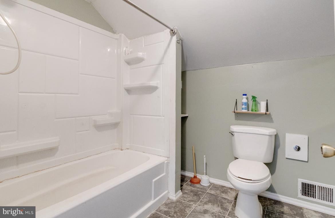 BOWLEYS QUARTERS - Residential