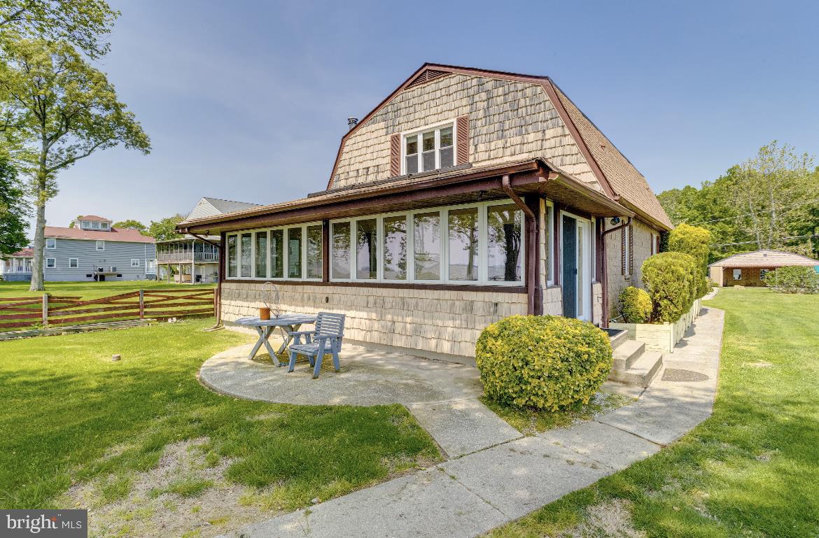 BOWLEYS QUARTERS - Residential