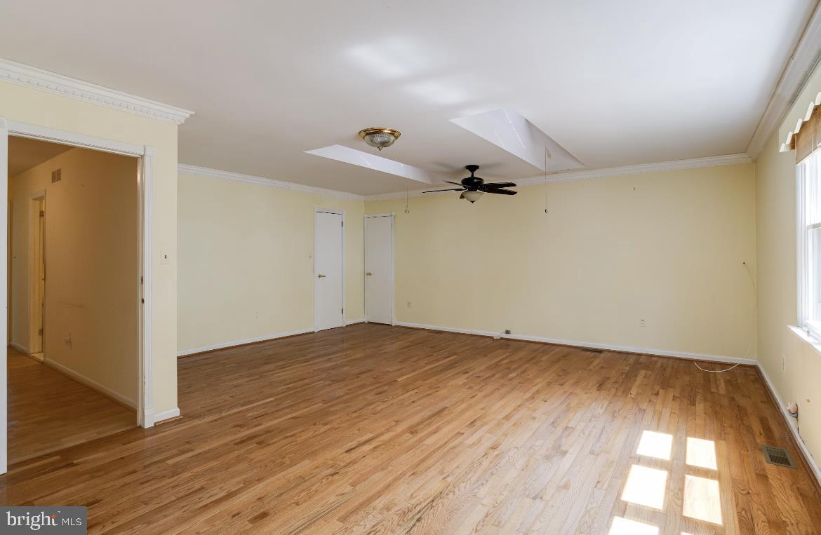 BOWLEYS QUARTERS - Residential