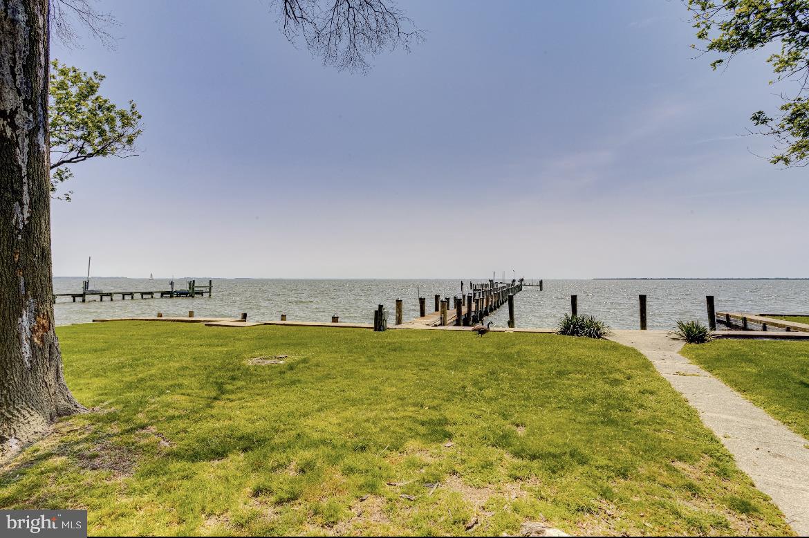 BOWLEYS QUARTERS - Residential