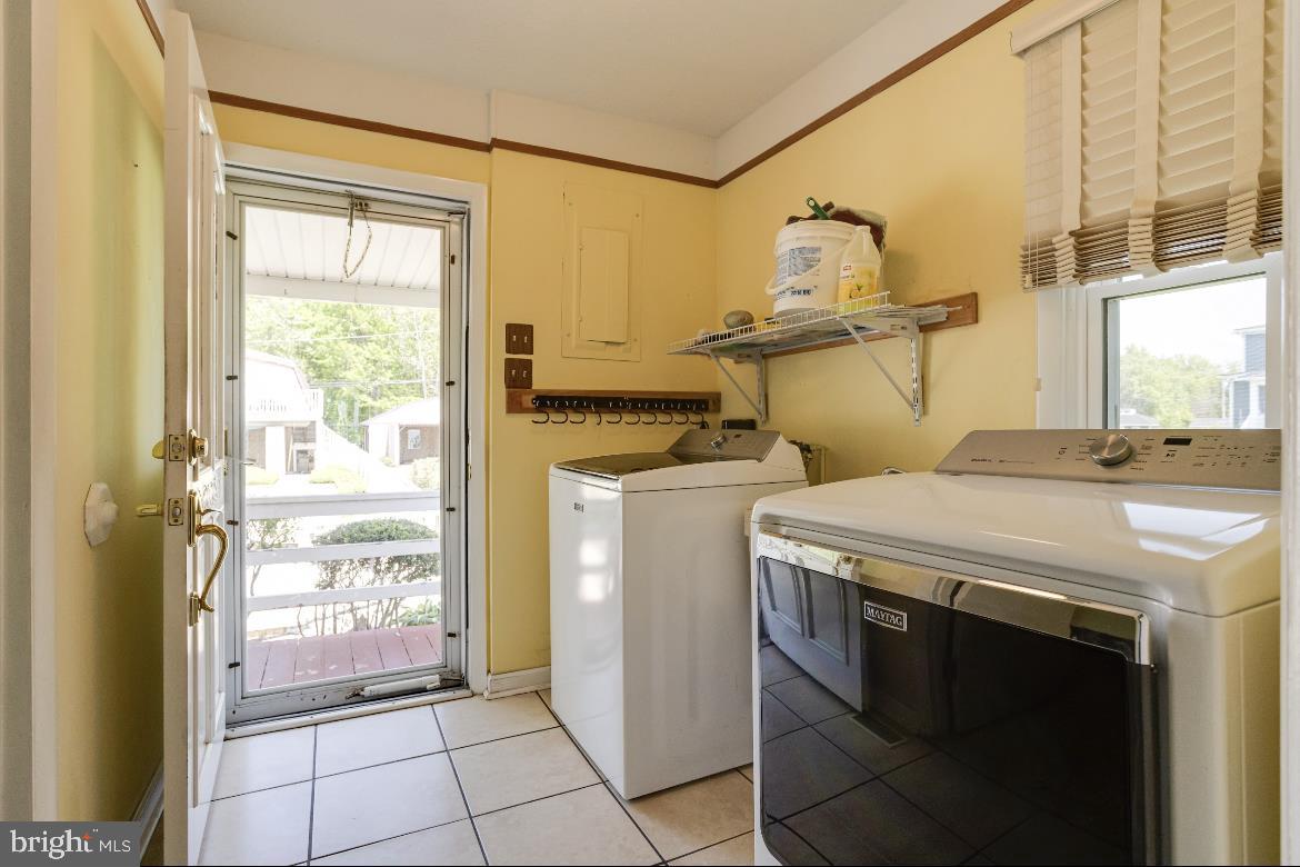 BOWLEYS QUARTERS - Residential