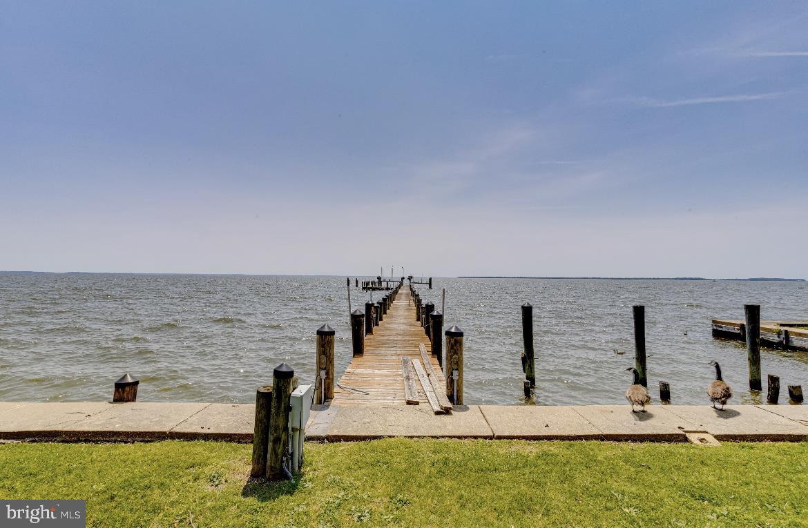 BOWLEYS QUARTERS - Residential