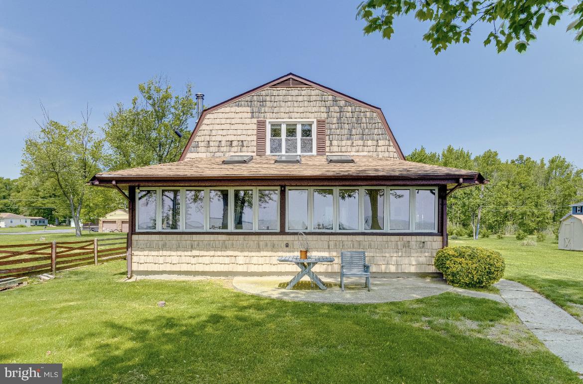 BOWLEYS QUARTERS - Residential