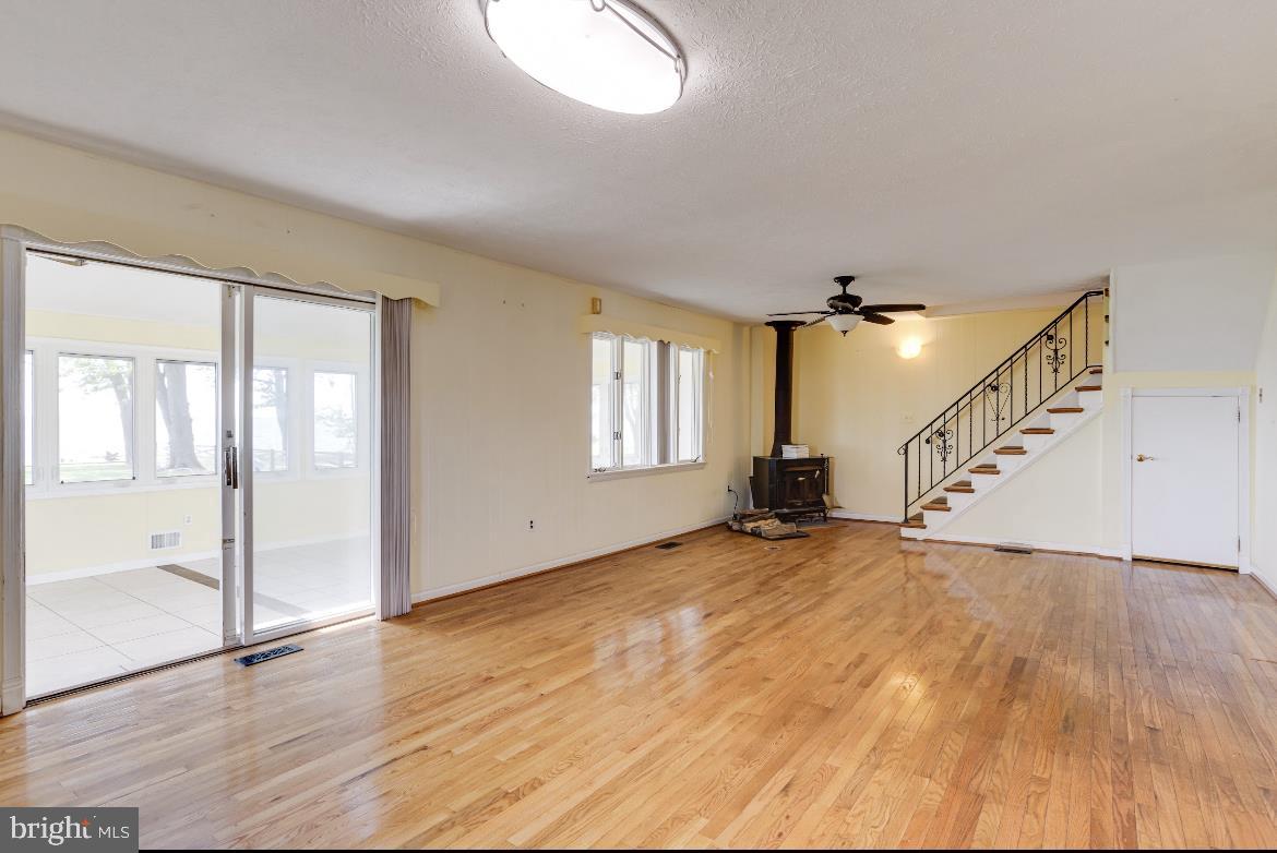 BOWLEYS QUARTERS - Residential