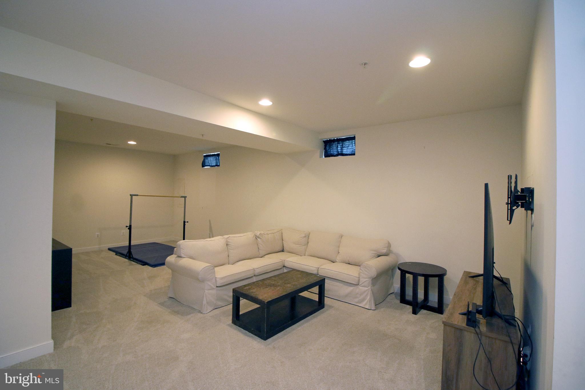 MEADOWS AT MORRIS FARM - Residential