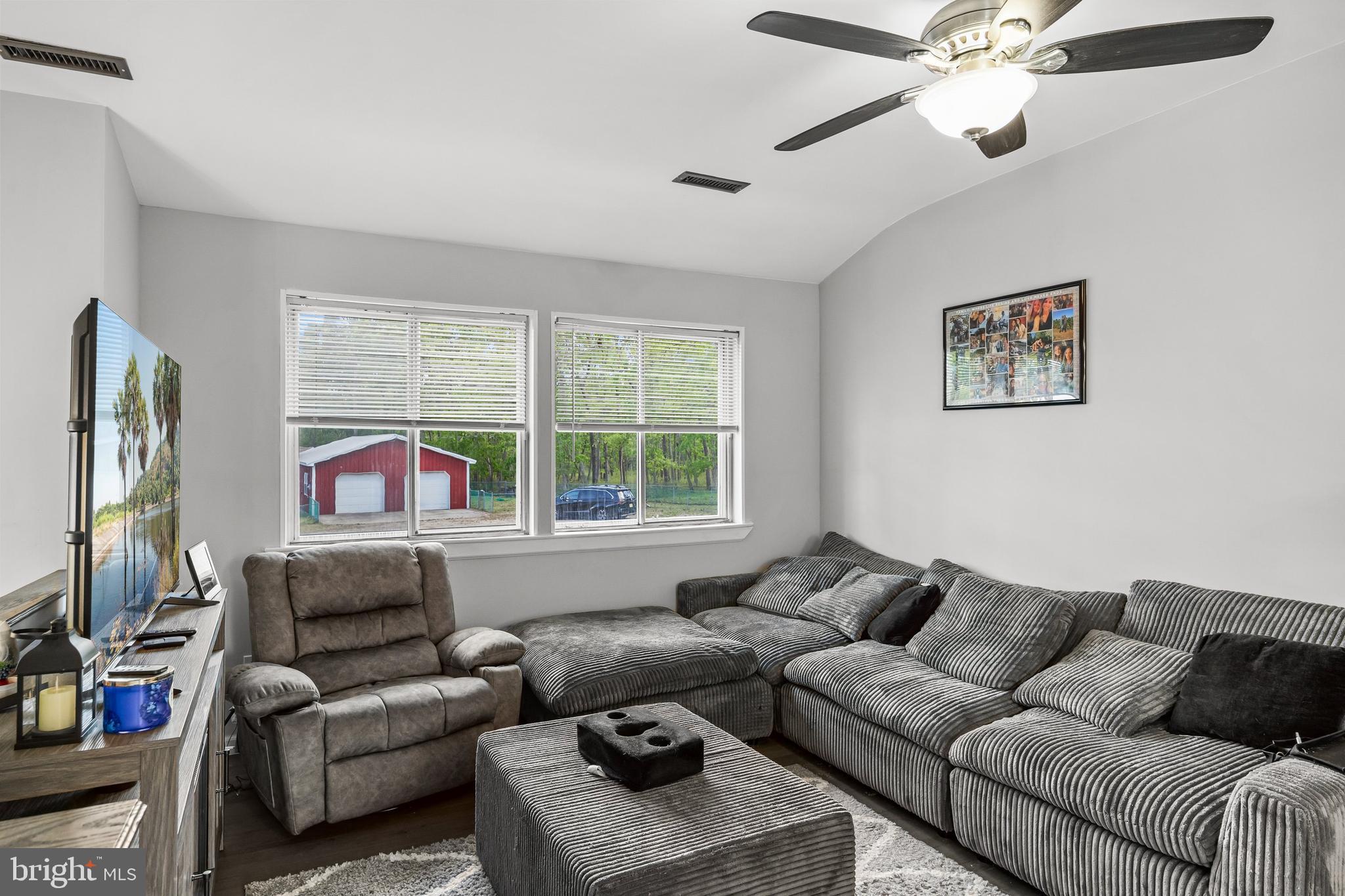 6 MISSOURI TERRACE