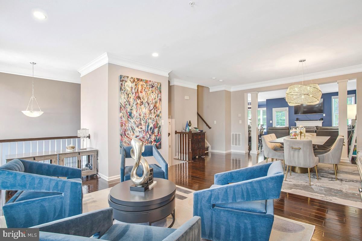 10805 LARIAT WAY