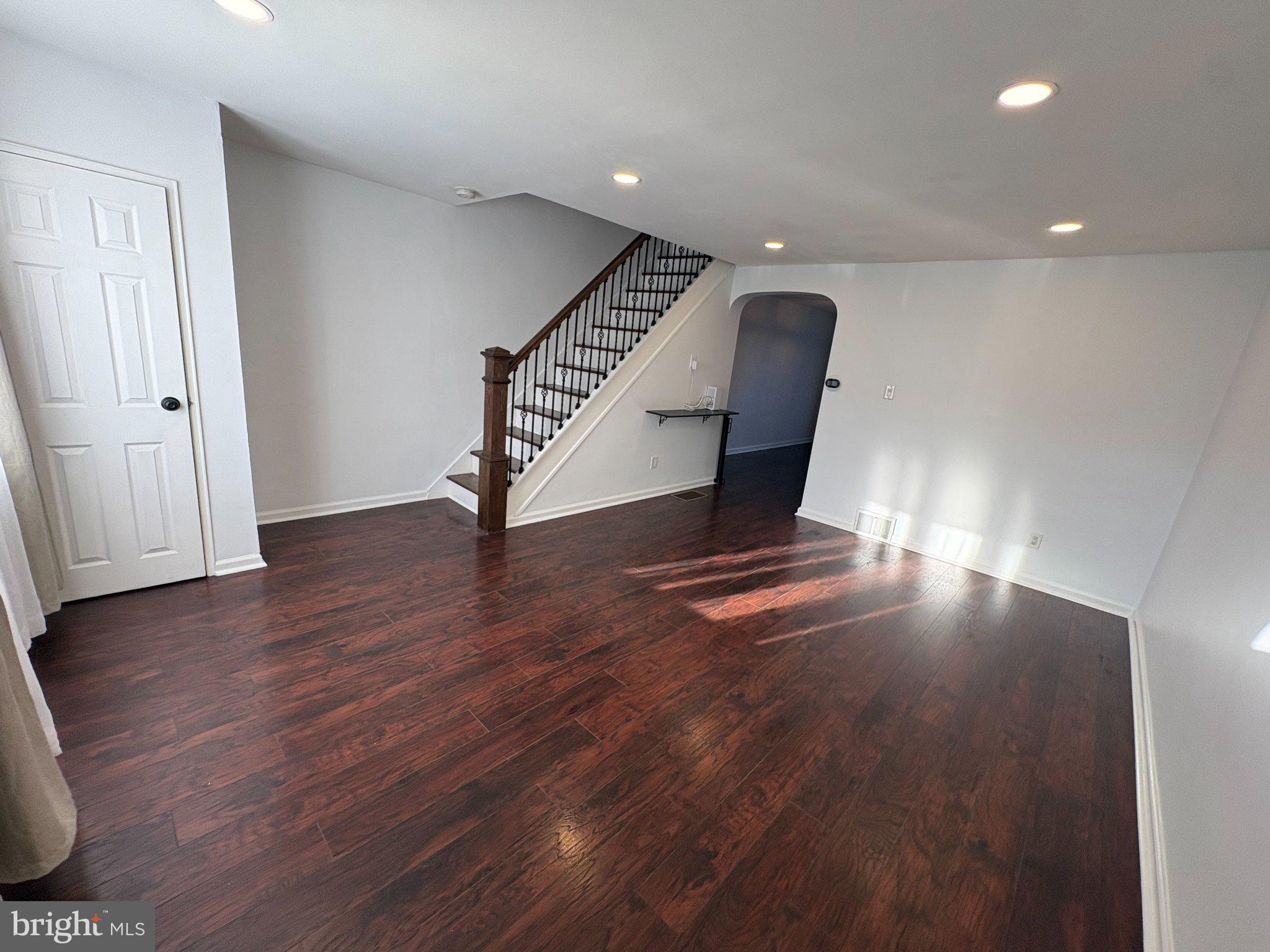 4543 PENNYPACK STREET