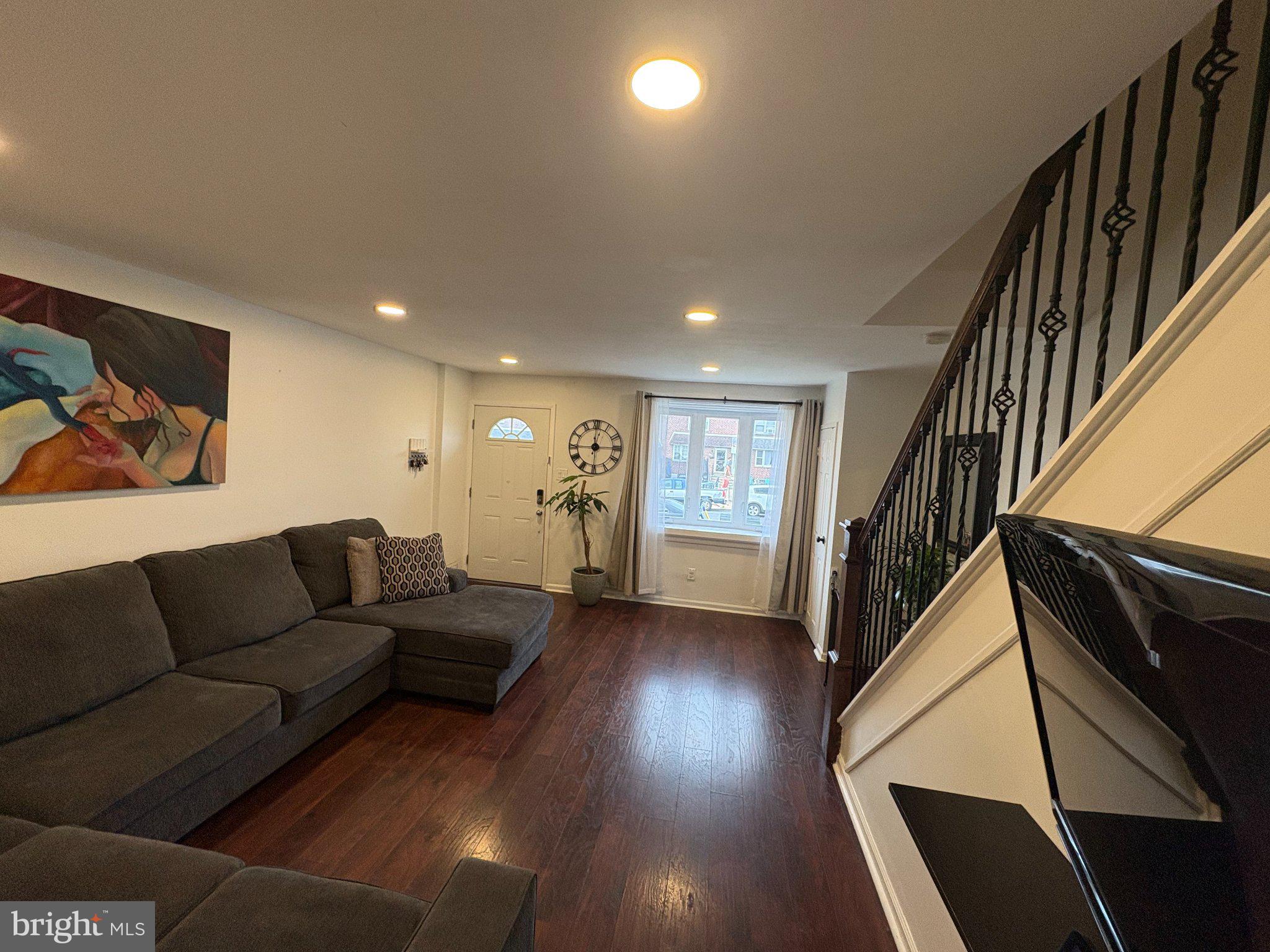 4543 PENNYPACK STREET