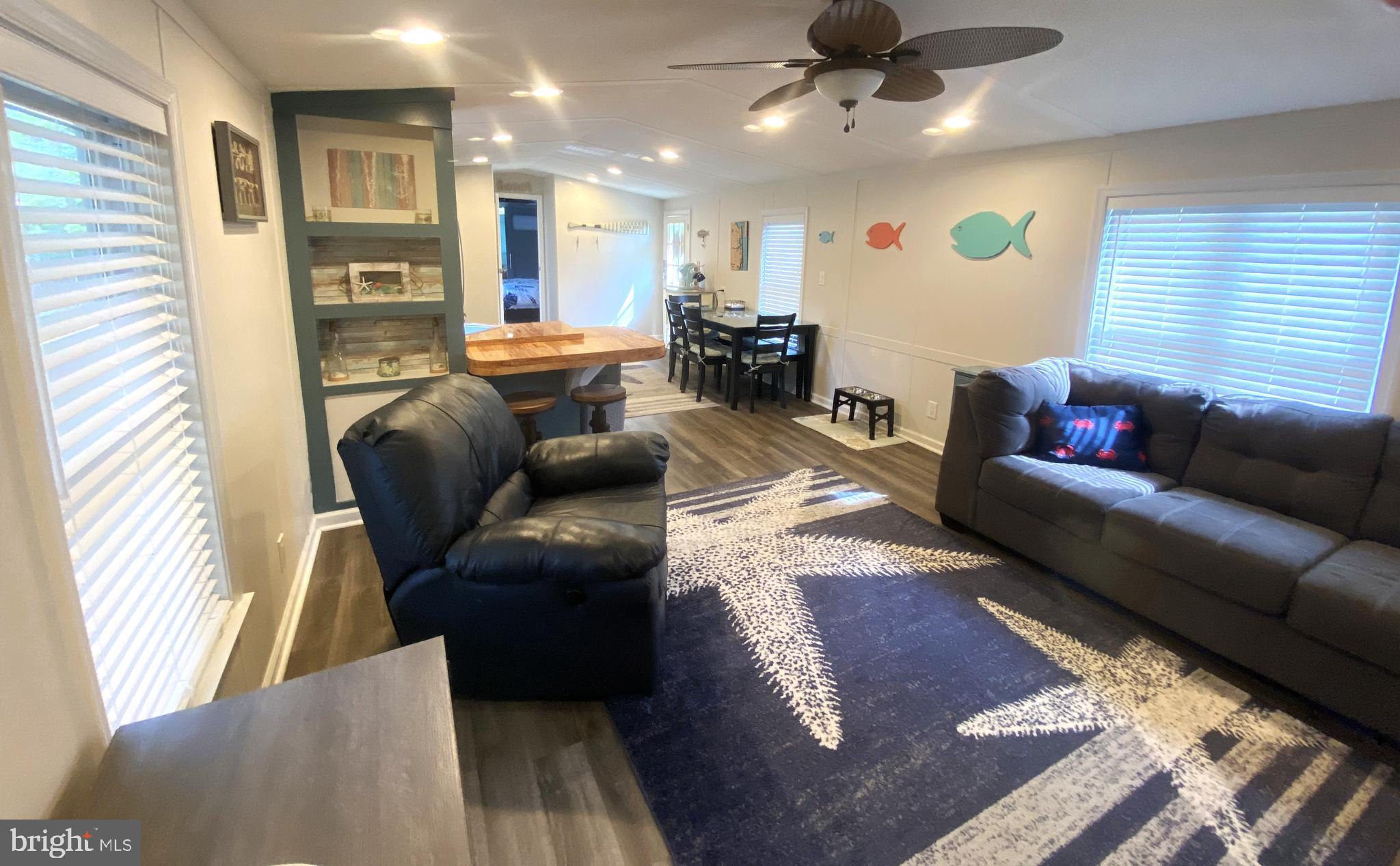 25684 CRAB ALLEY E 1087