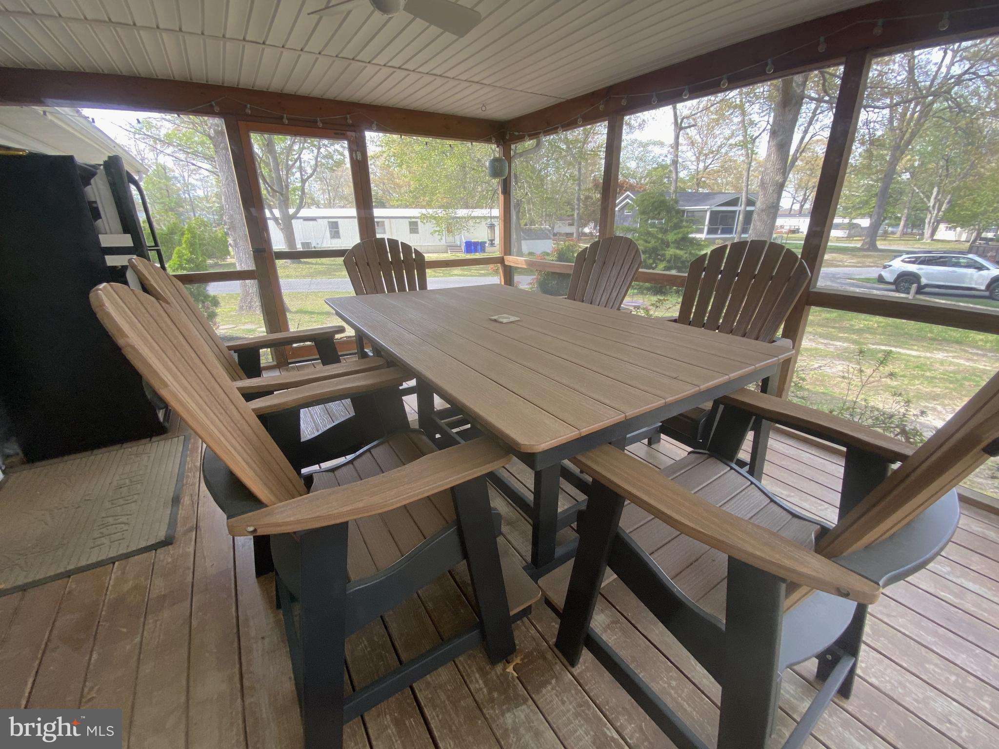 25684 CRAB ALLEY E 1087