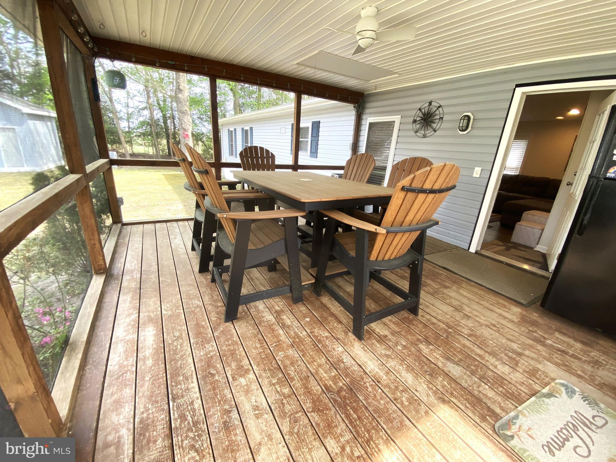 25684 CRAB ALLEY E 1087