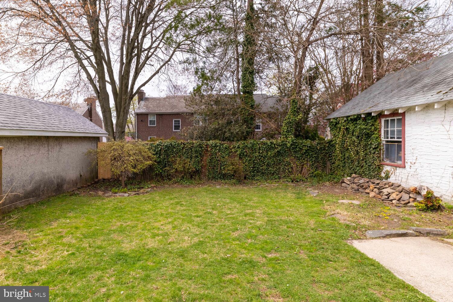 WYNNEWOOD PARK - Residential