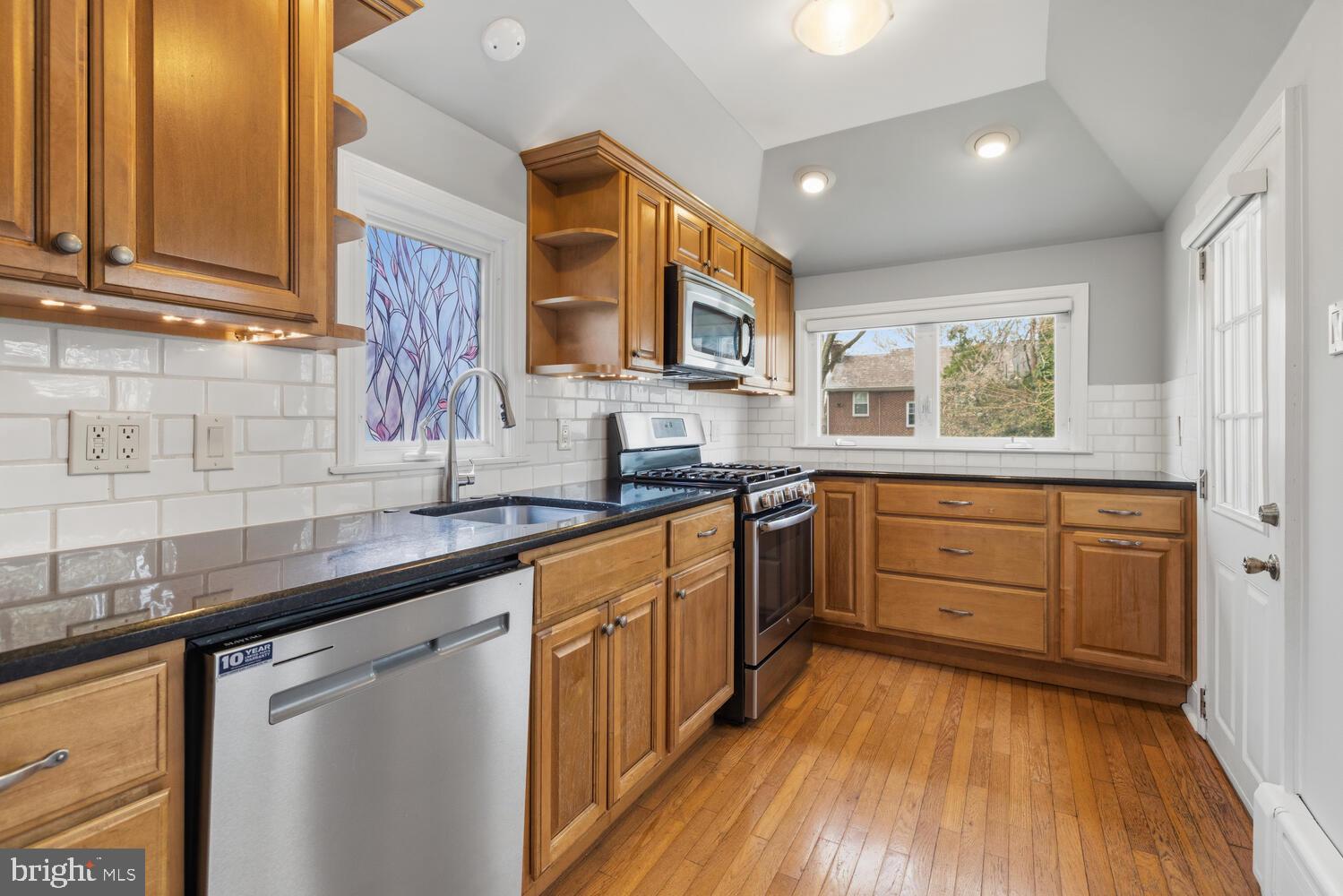 WYNNEWOOD PARK - Residential