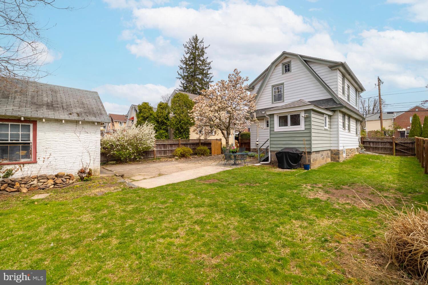 WYNNEWOOD PARK - Residential