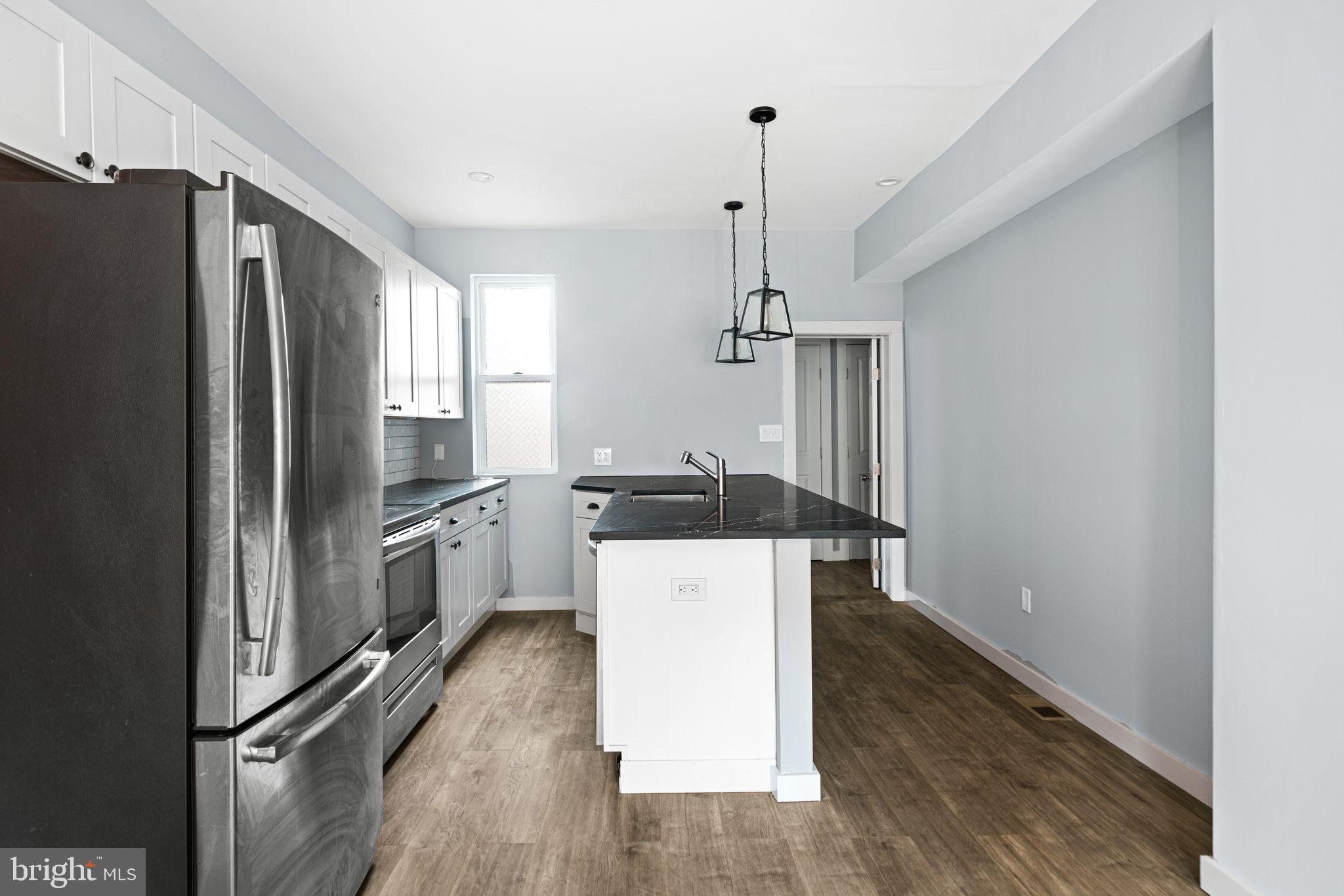 KENSINGTON - Residential Income