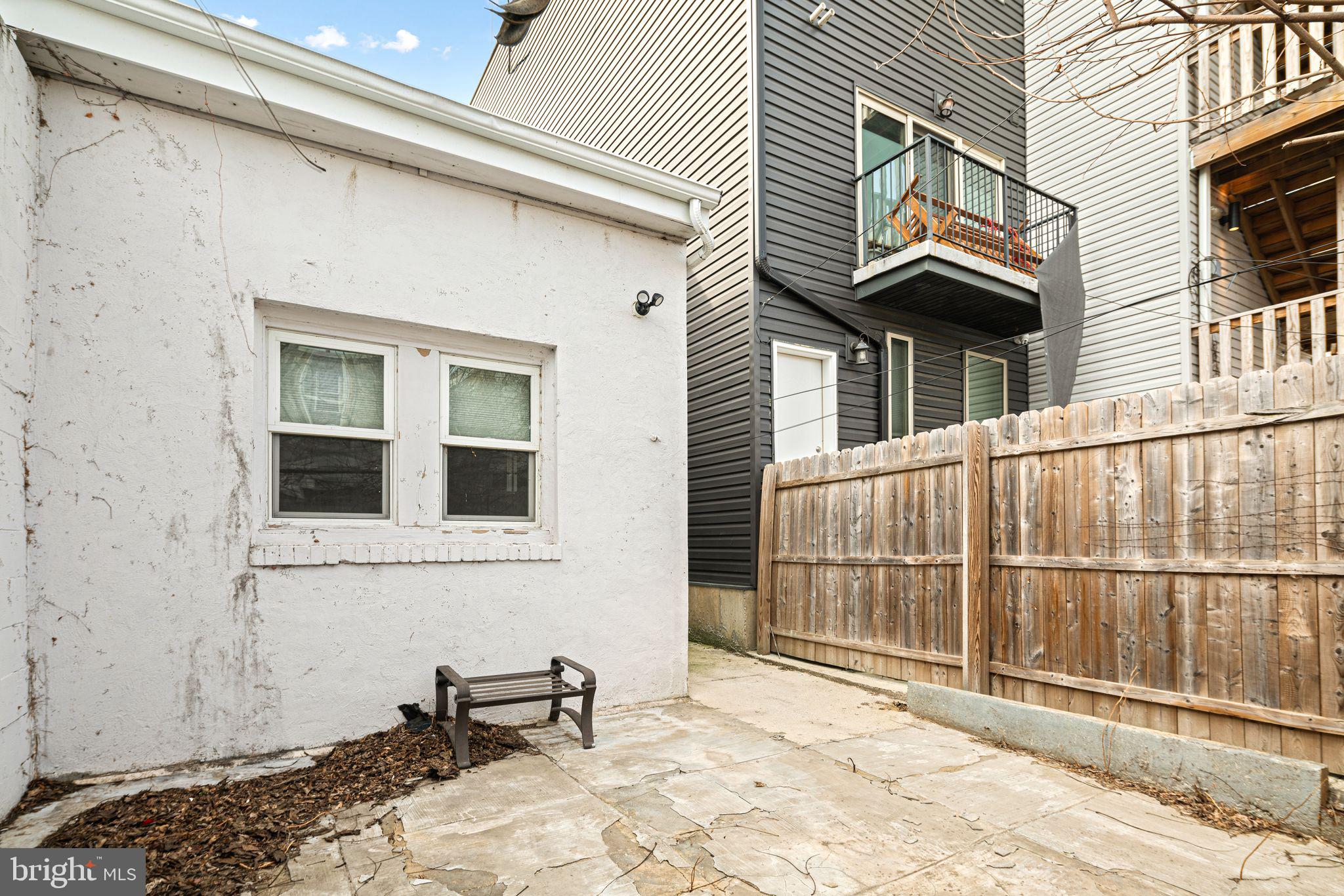 KENSINGTON - Residential Income