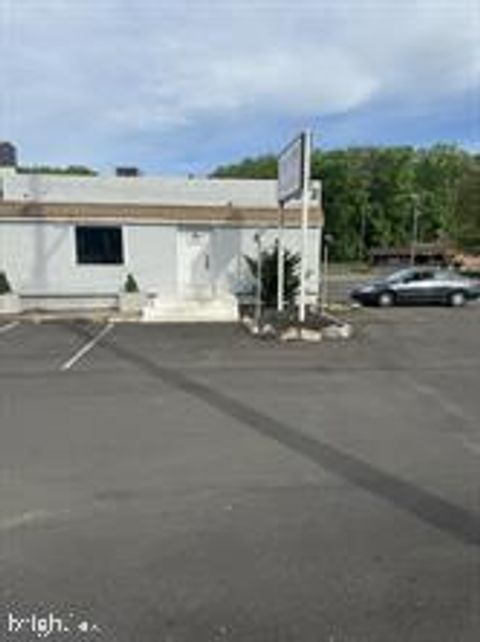Photo of 590 Us Highway 130, EAST WINDSOR TWP, NJ 08520 (MLS # NJME2078800)
