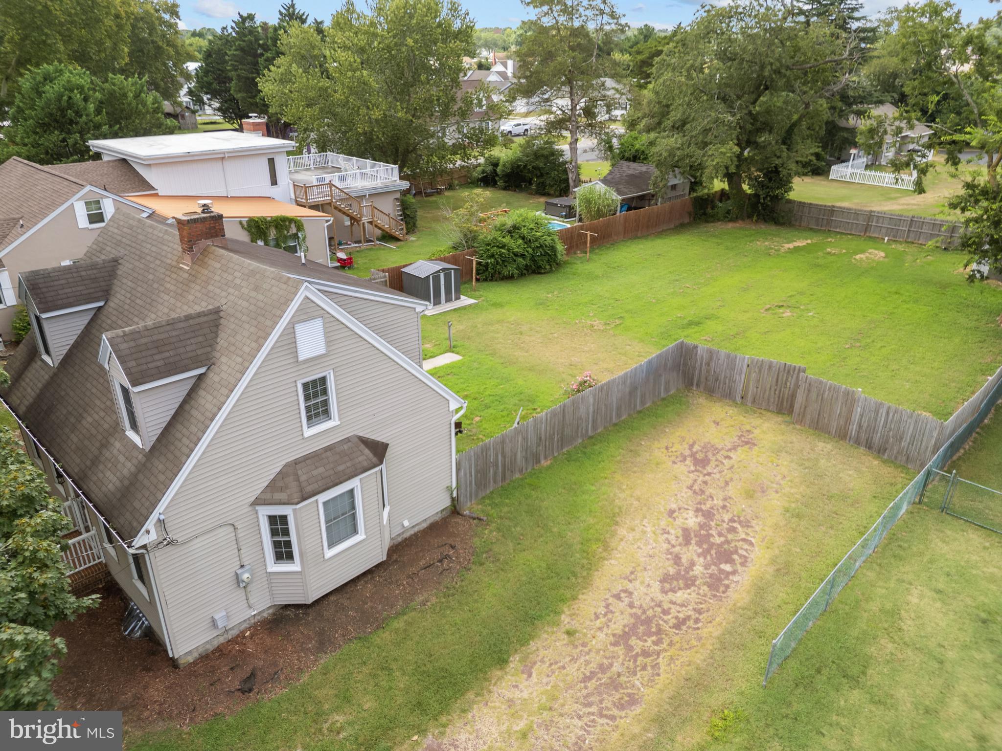 129 LAUREL ROAD