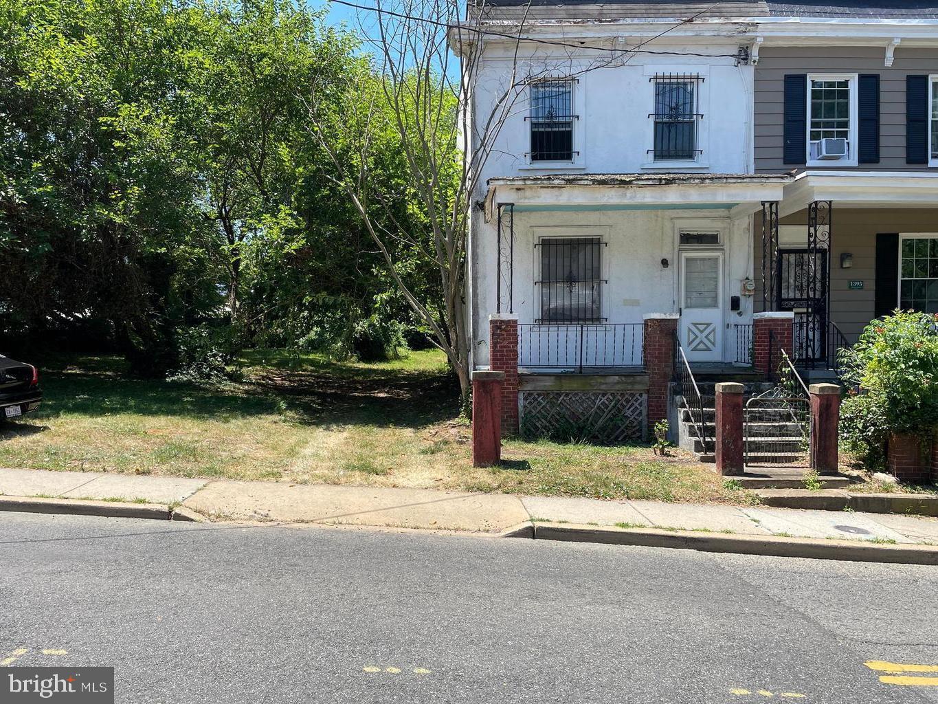 1397 MORRIS ROAD SE