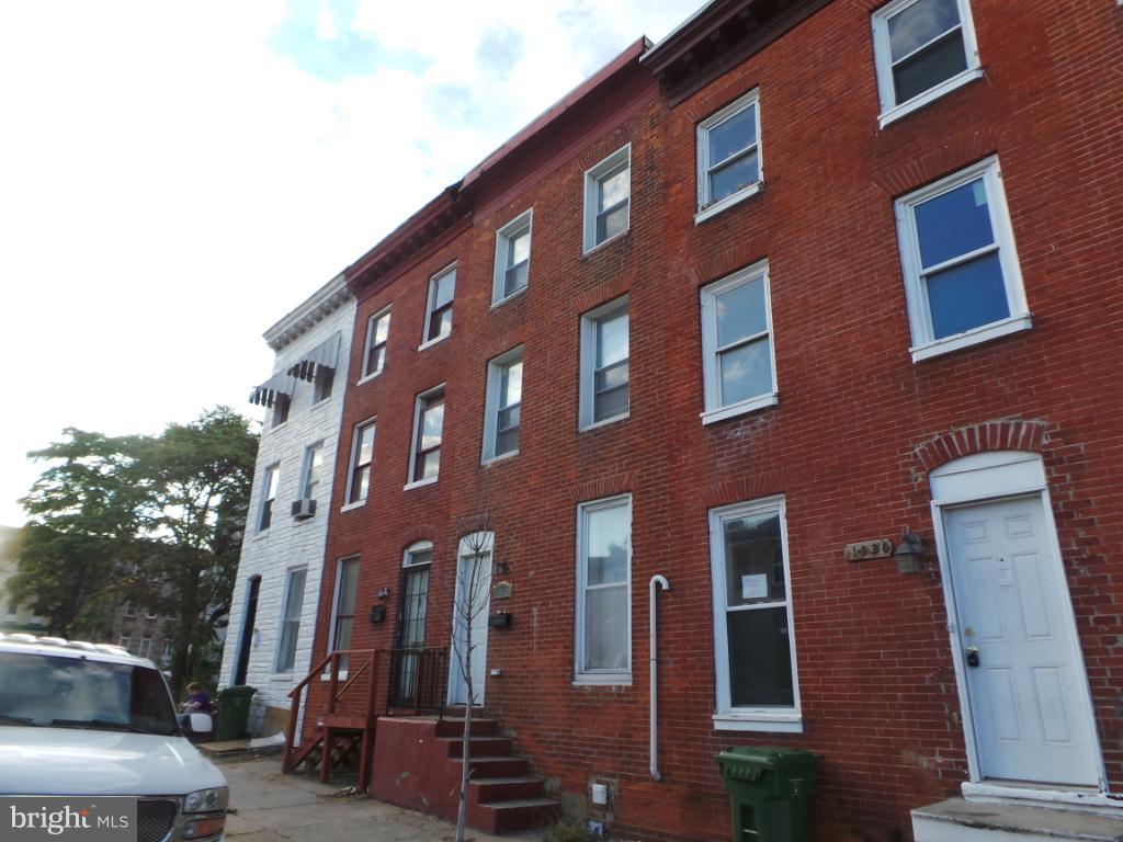 HOLLINS PARK - Residential