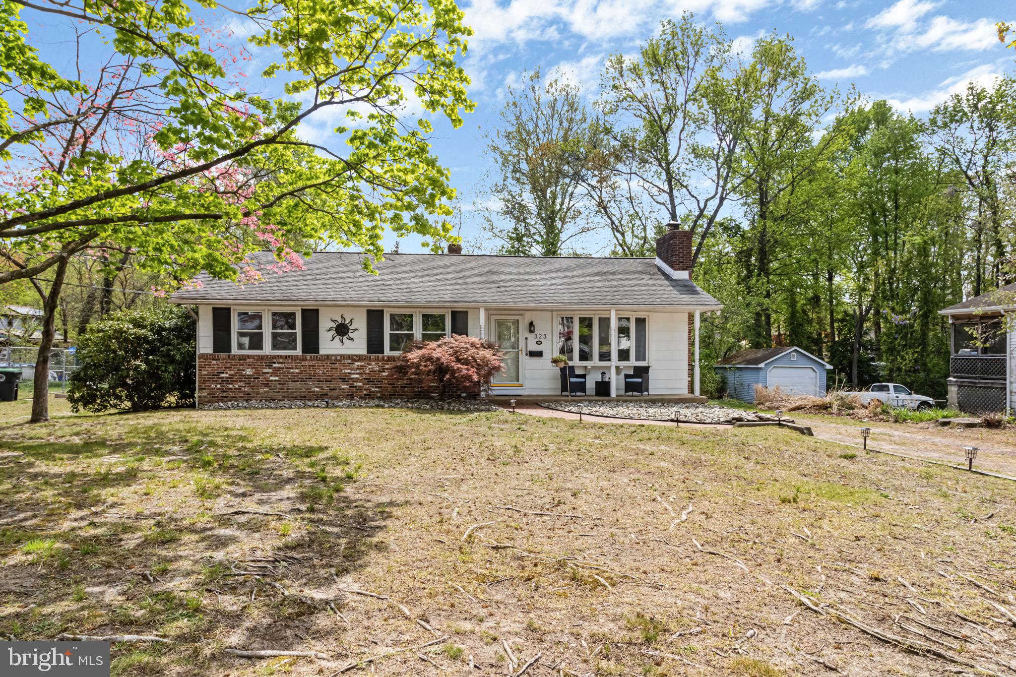323 CHESTNUT AVENUE