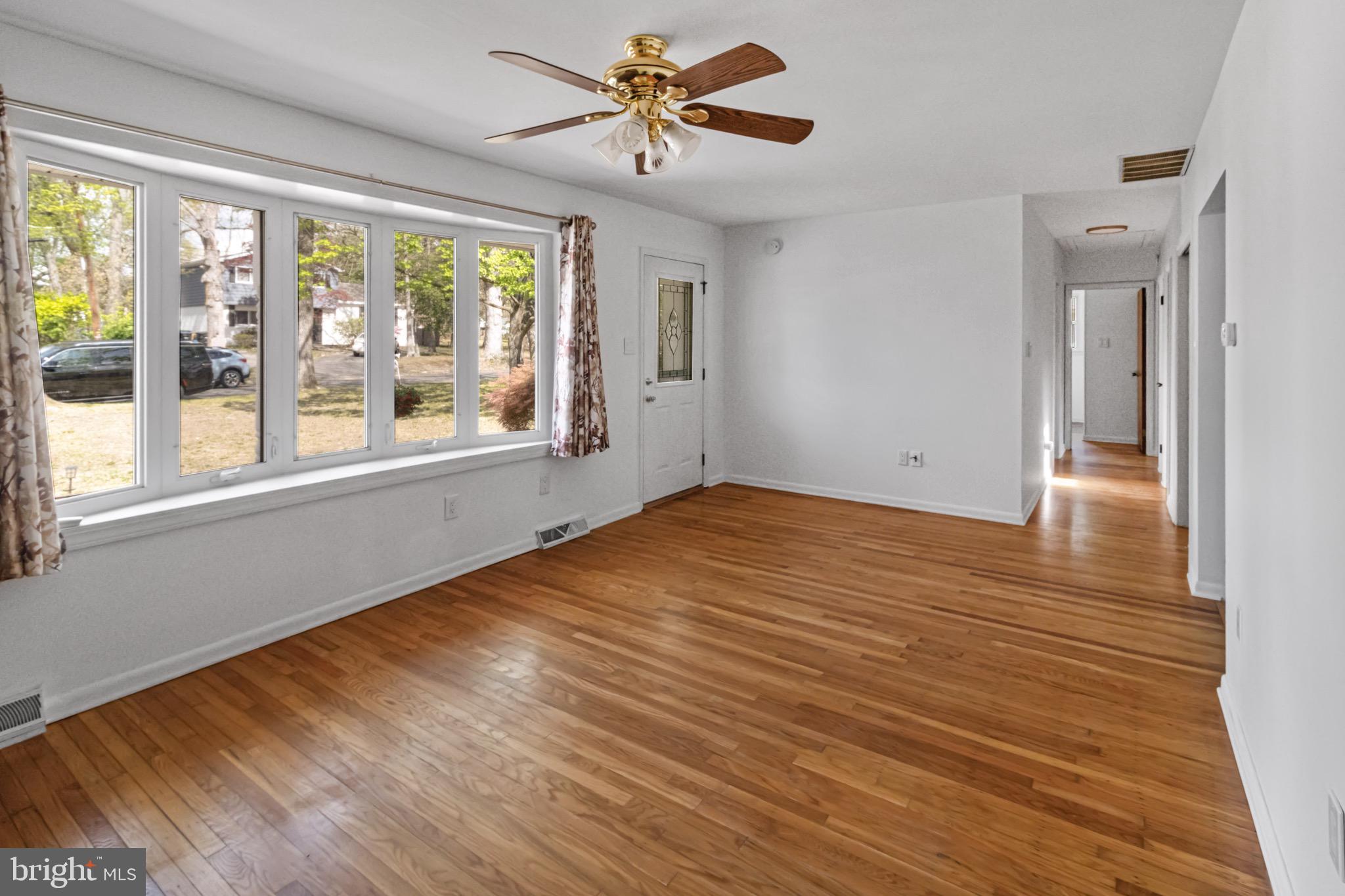 323 CHESTNUT AVENUE