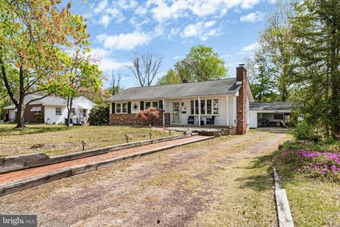 323 CHESTNUT AVENUE LINDENWOLD NJ 08021