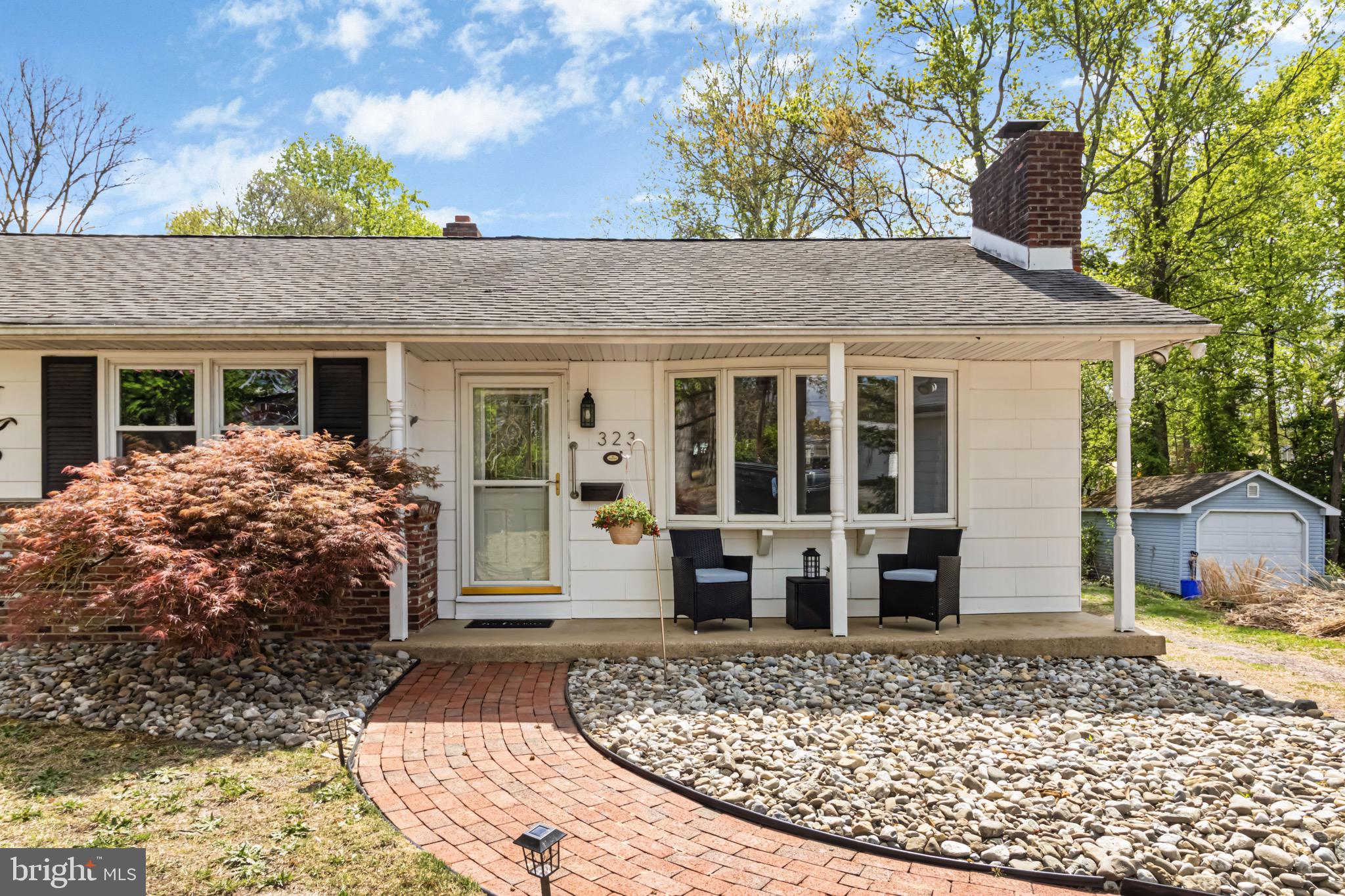 323 CHESTNUT AVENUE