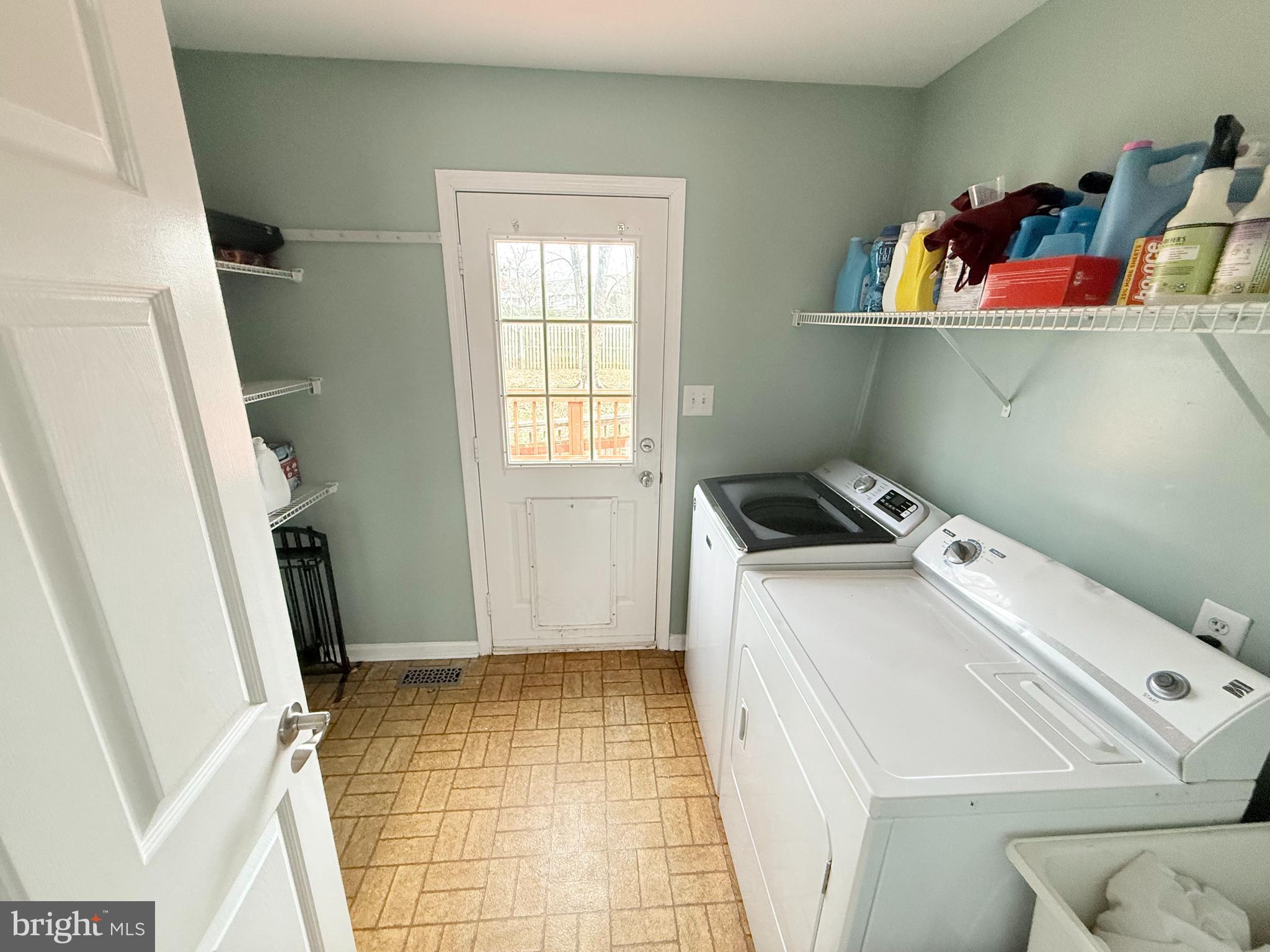 SHERATON HILLS EAST - Residential