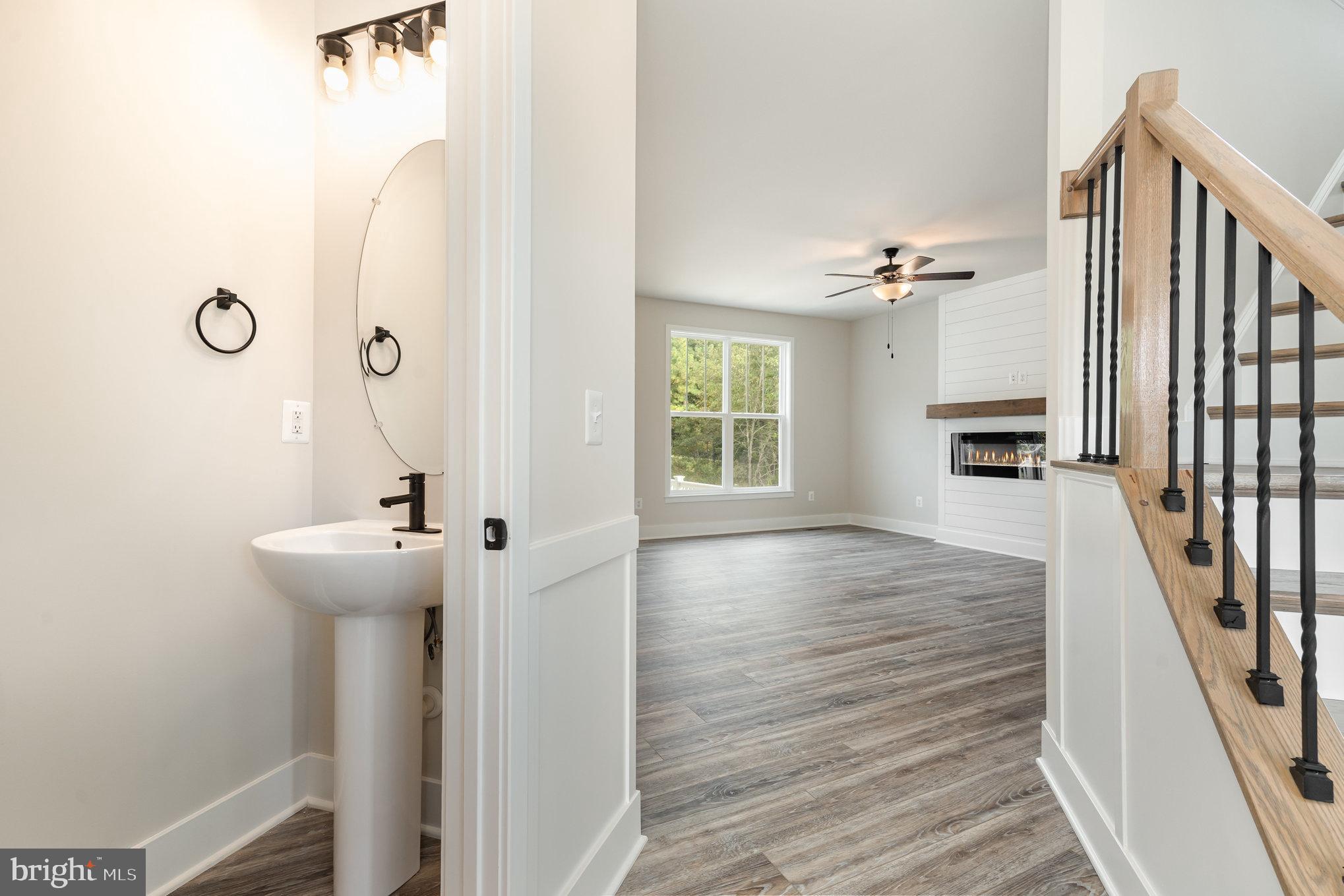 LAKE ARROWHEAD - Residential