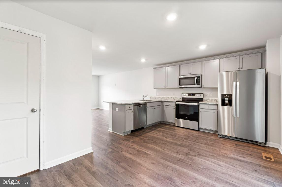 MAURY HEIGHTS - Residential